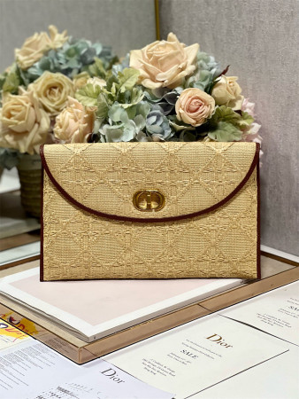 D*or 30 montaigne avenue weav