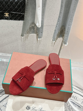 ua L**o p*ana summer charms sandal