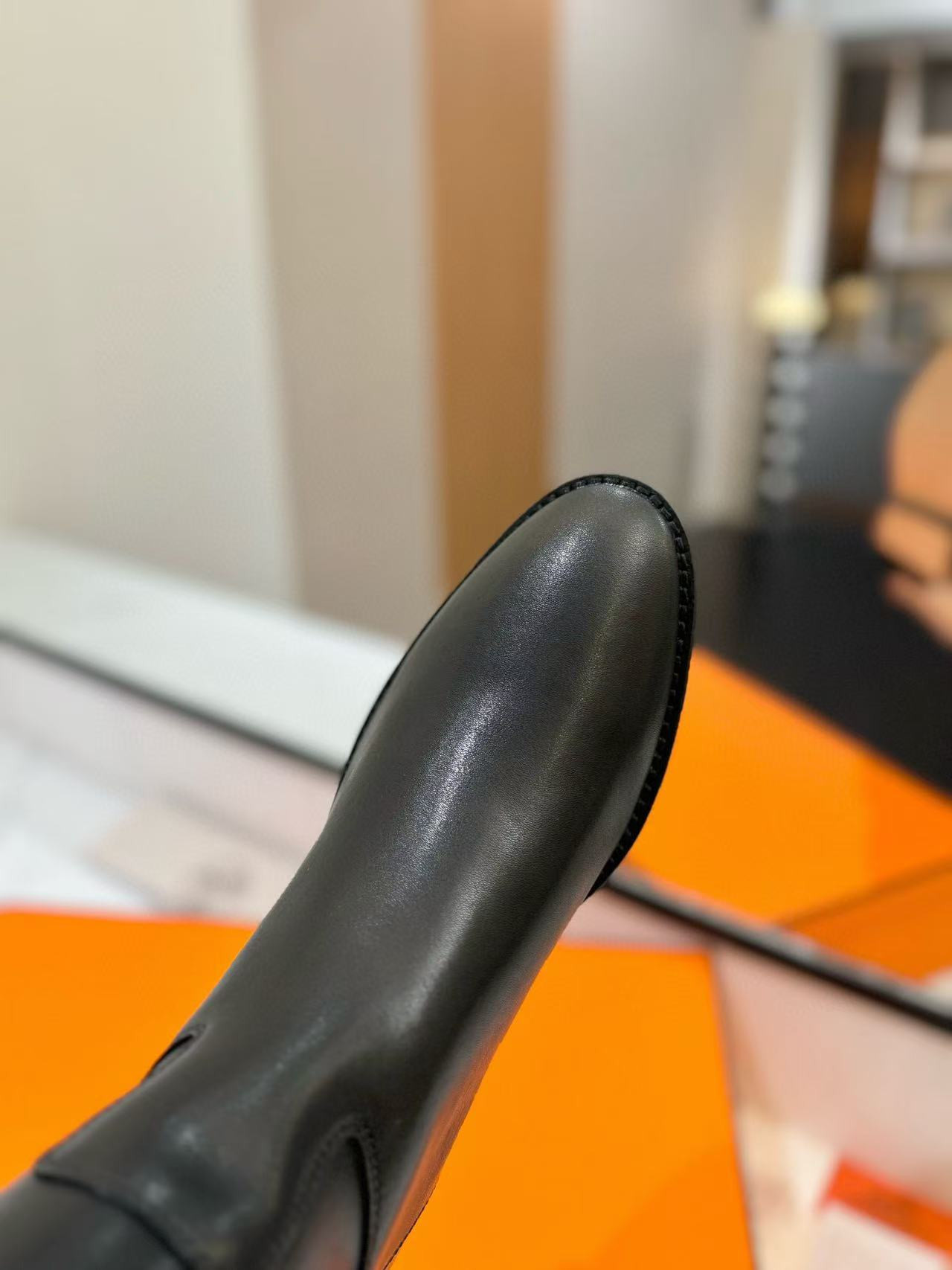 ua H**me5 jumping boots