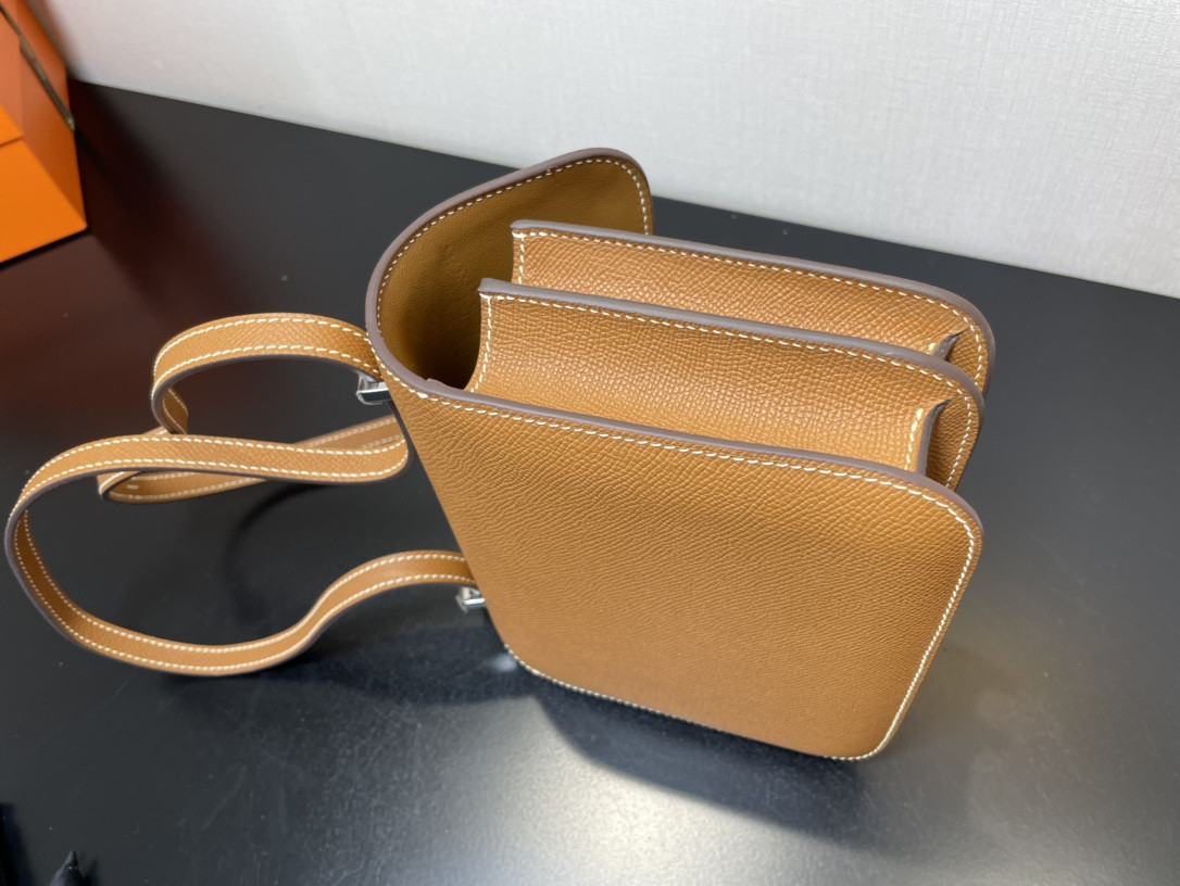 H**me5 constance 19 epsom silver hardware 7.25" x 6.25" x 2.25"