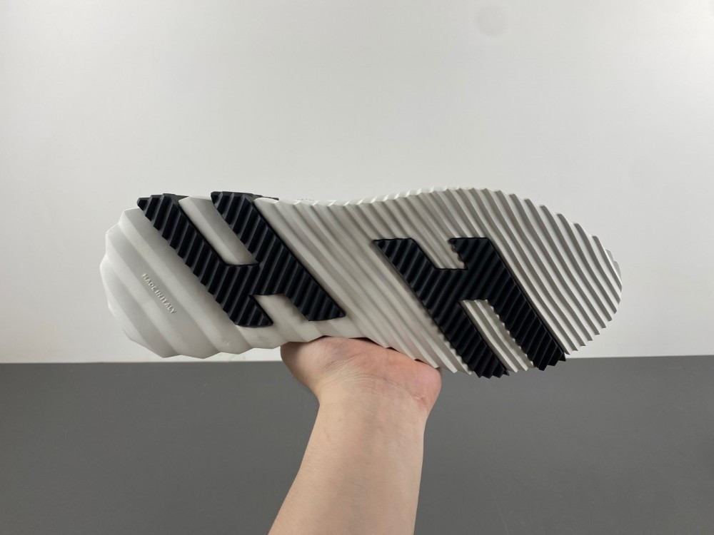 ua H**me5 bouncing sneaker