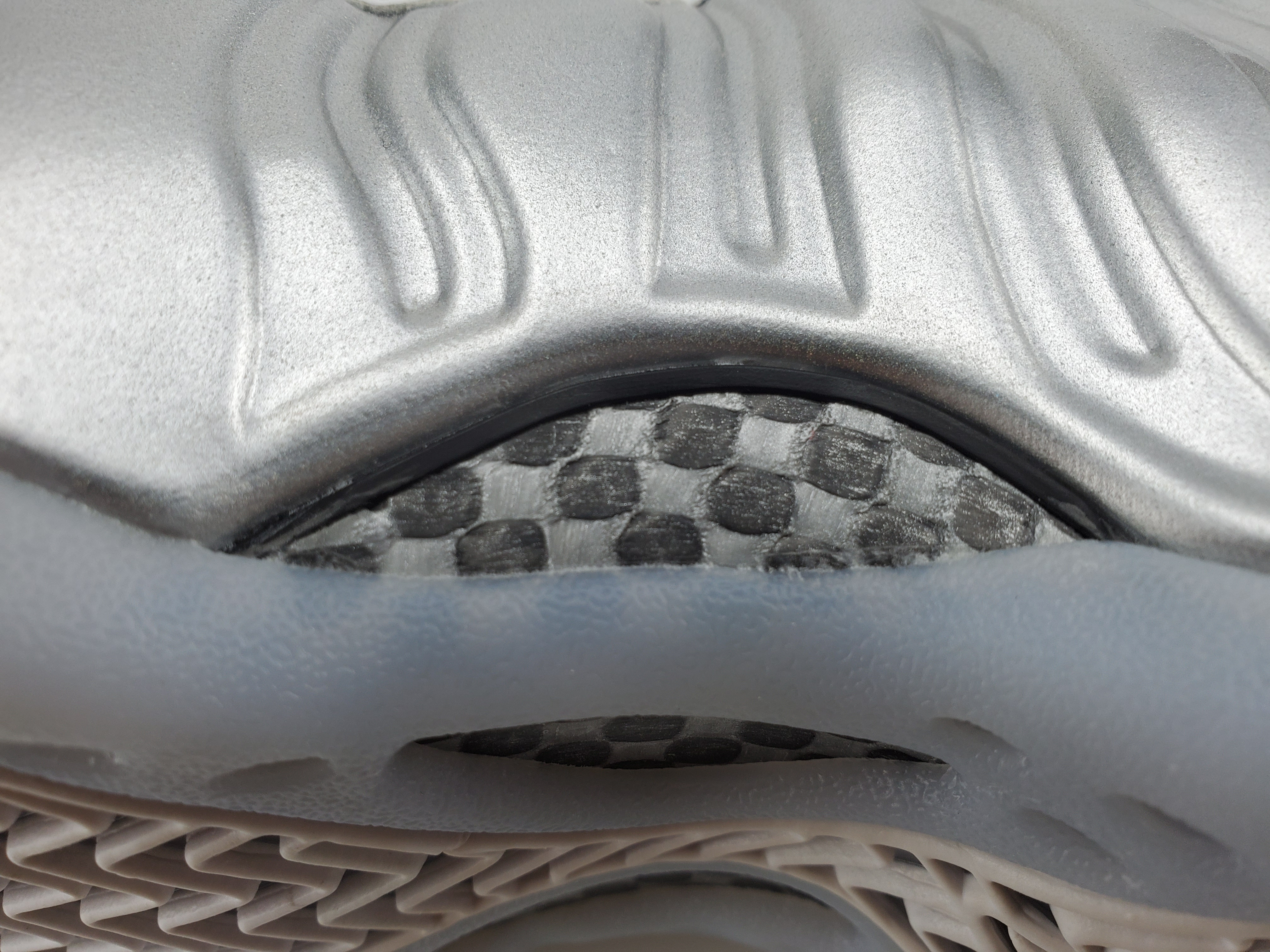 air foamposite one Ch*0me white