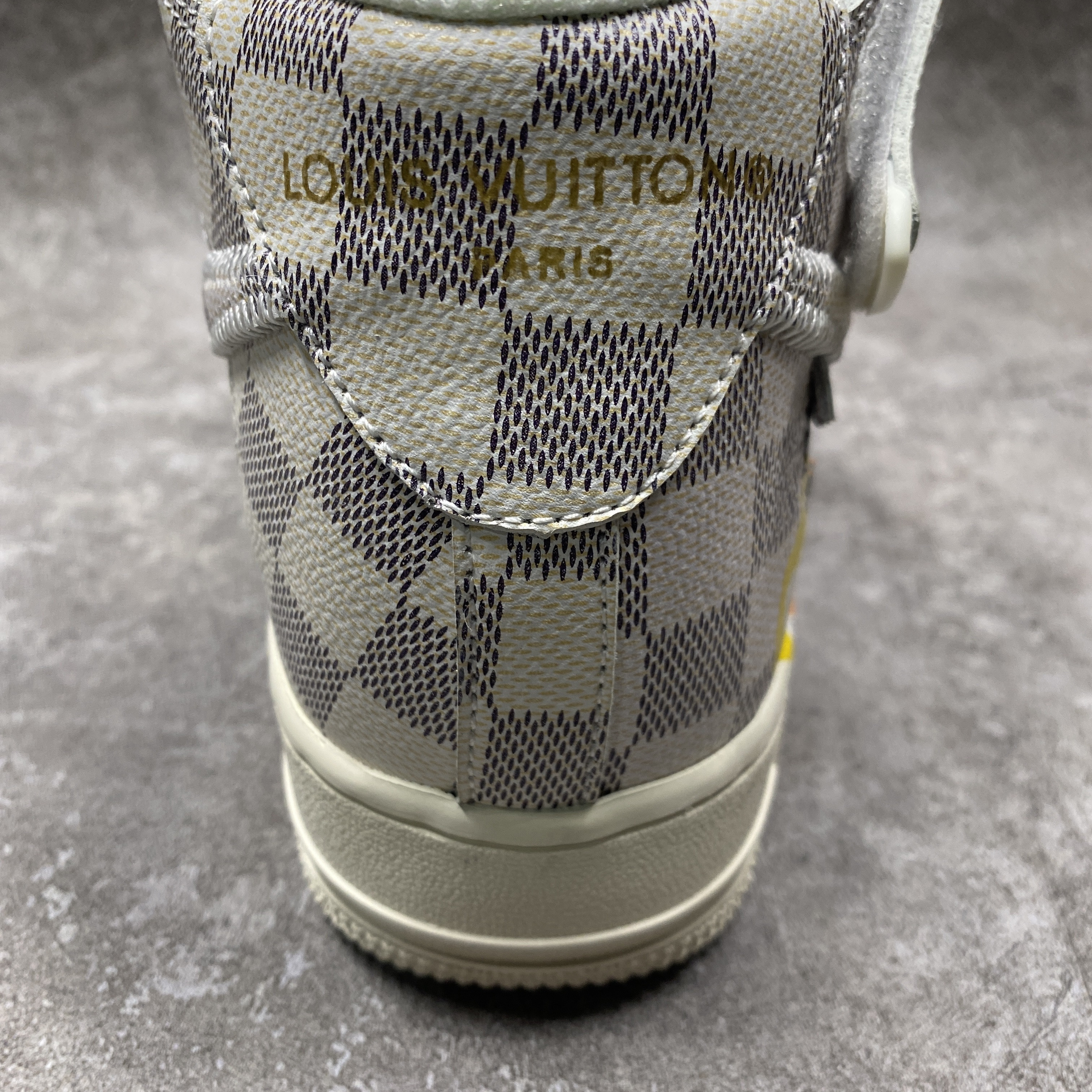 1V x Nike Air Force 1 Mid By Virgil Abloh Graffiti