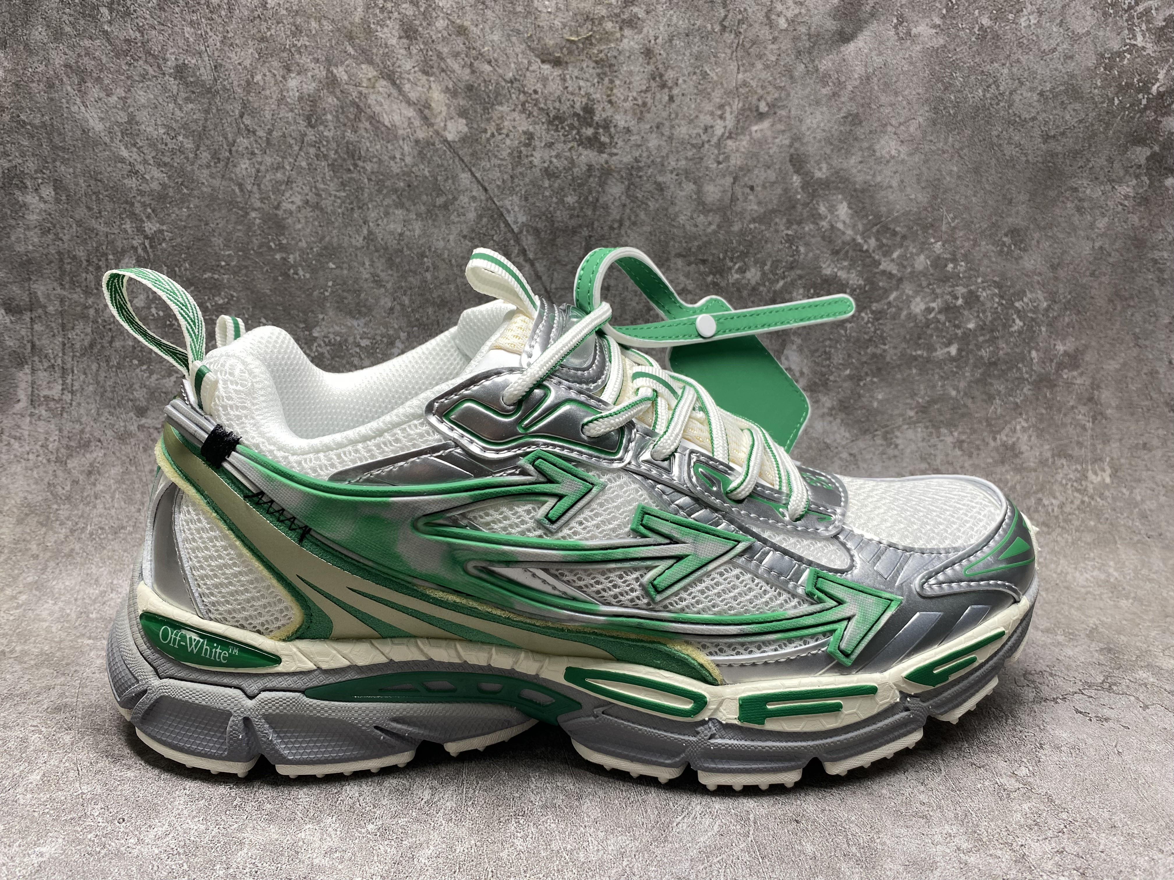 UA Off-White "BE RIGHT BACK"