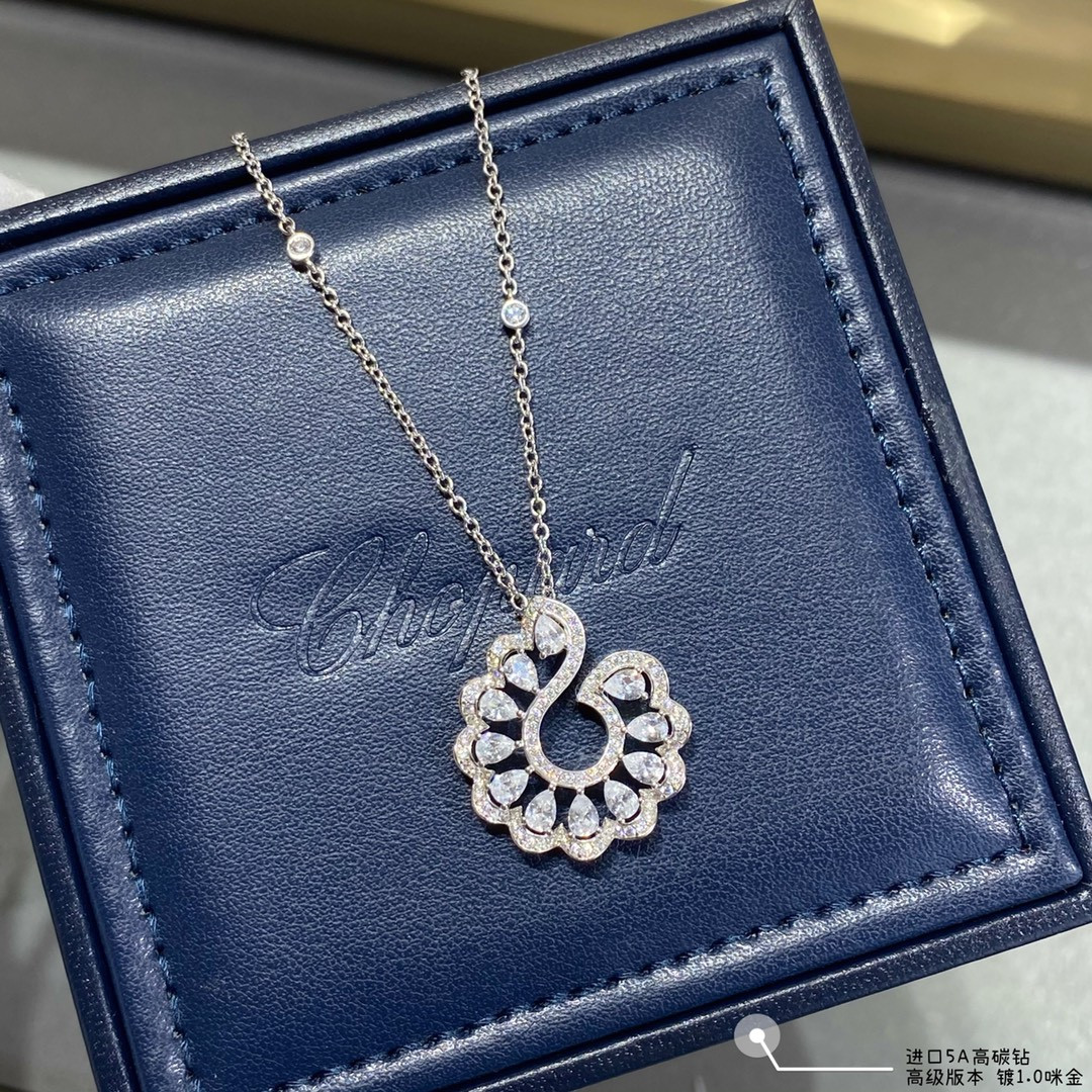 Chopard Lace Edge Necklace