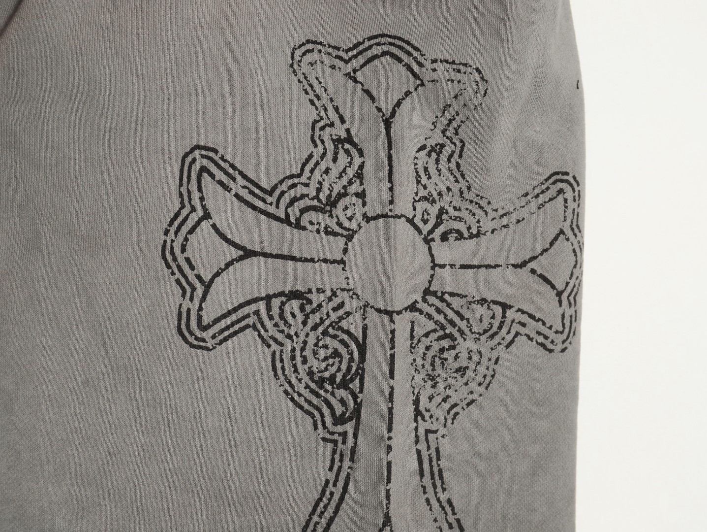 Ch**me He**ts shorts