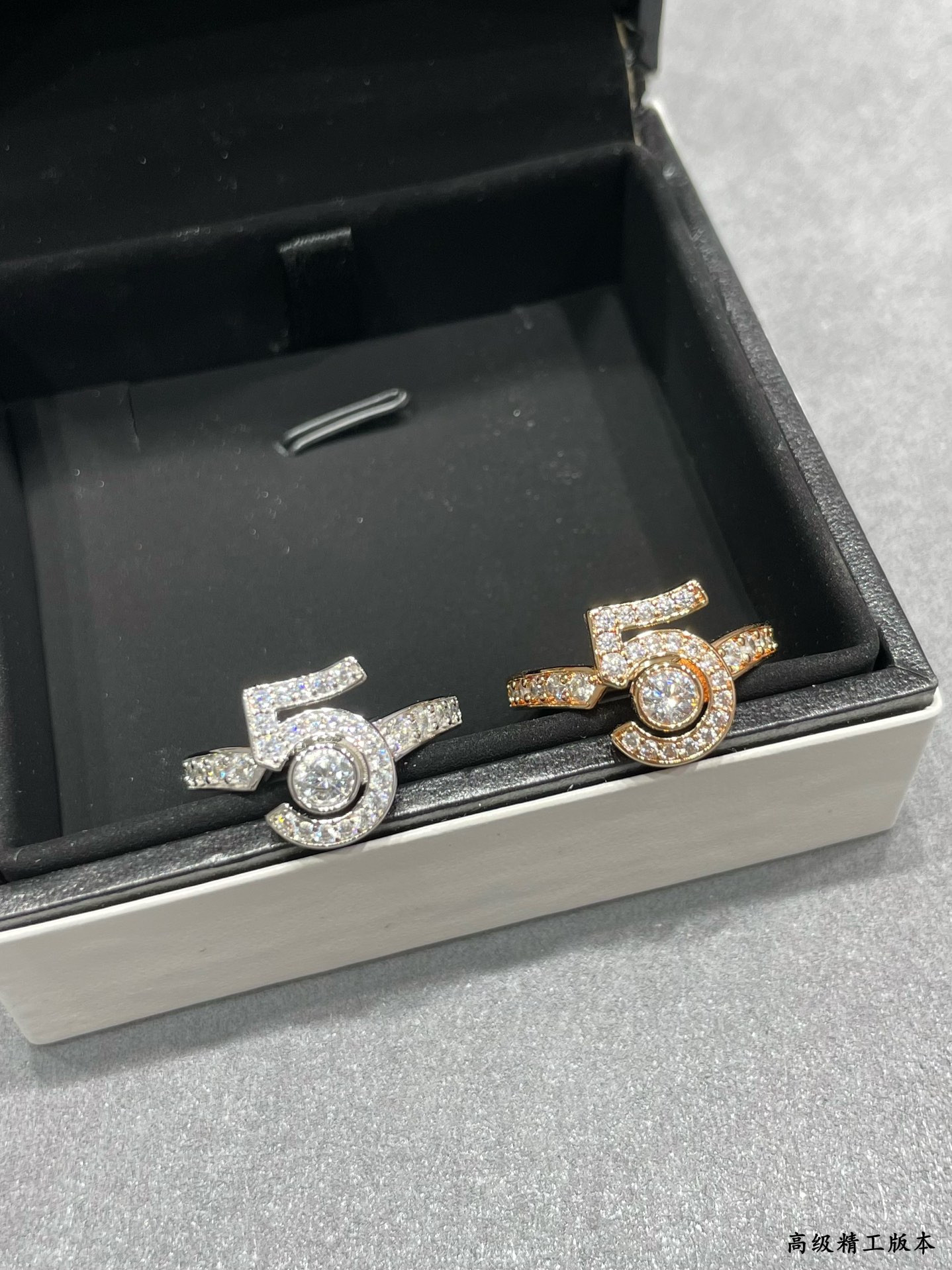 ch*el 5-word full Di*m*nd ring