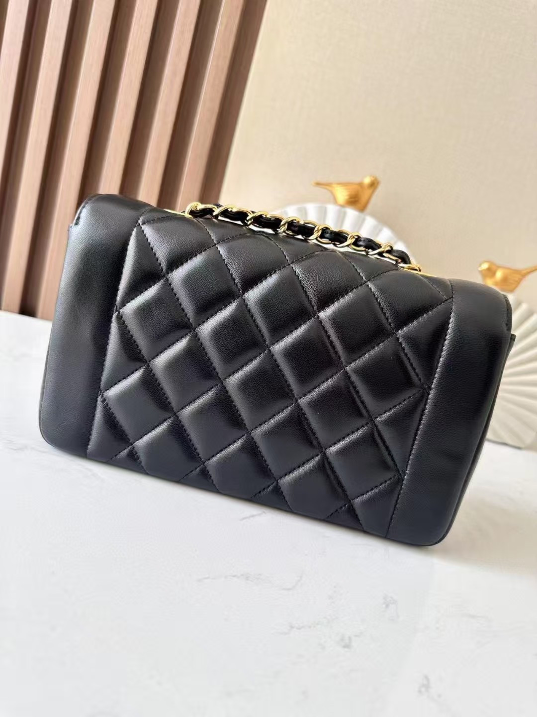 Ch*el small diana flap bag lambskin gold hardware 22.5x14x7cm