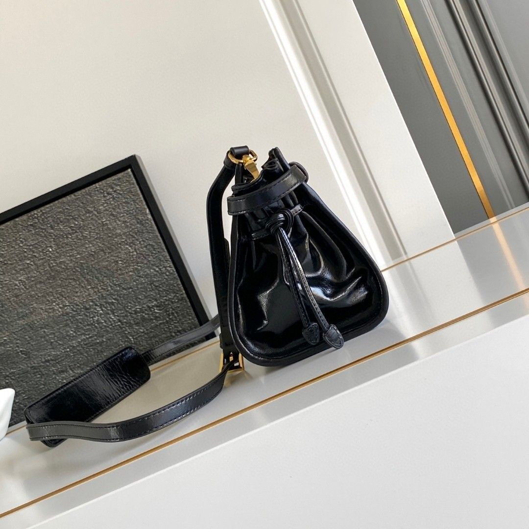 Pra*a bonnie small leather shoulder bag 14x26x12cm