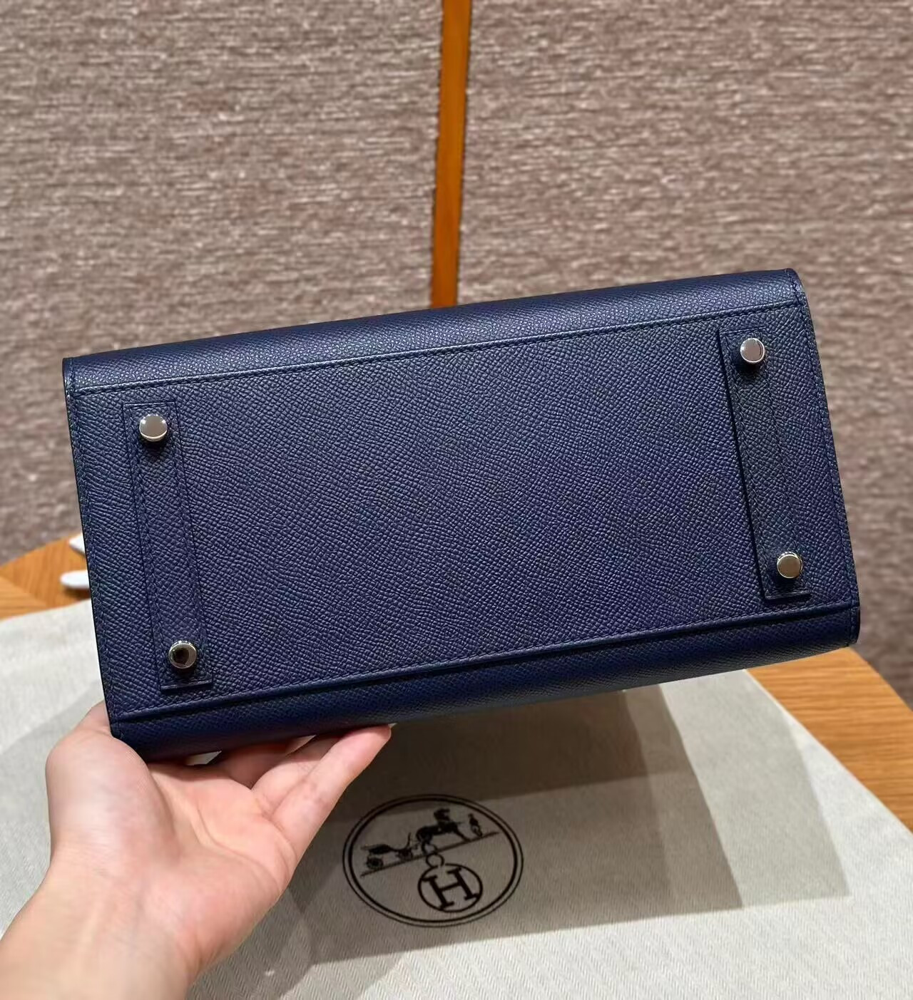 HERMÈS BIRKIN EPSOM 25 30 (Horse charm not included)