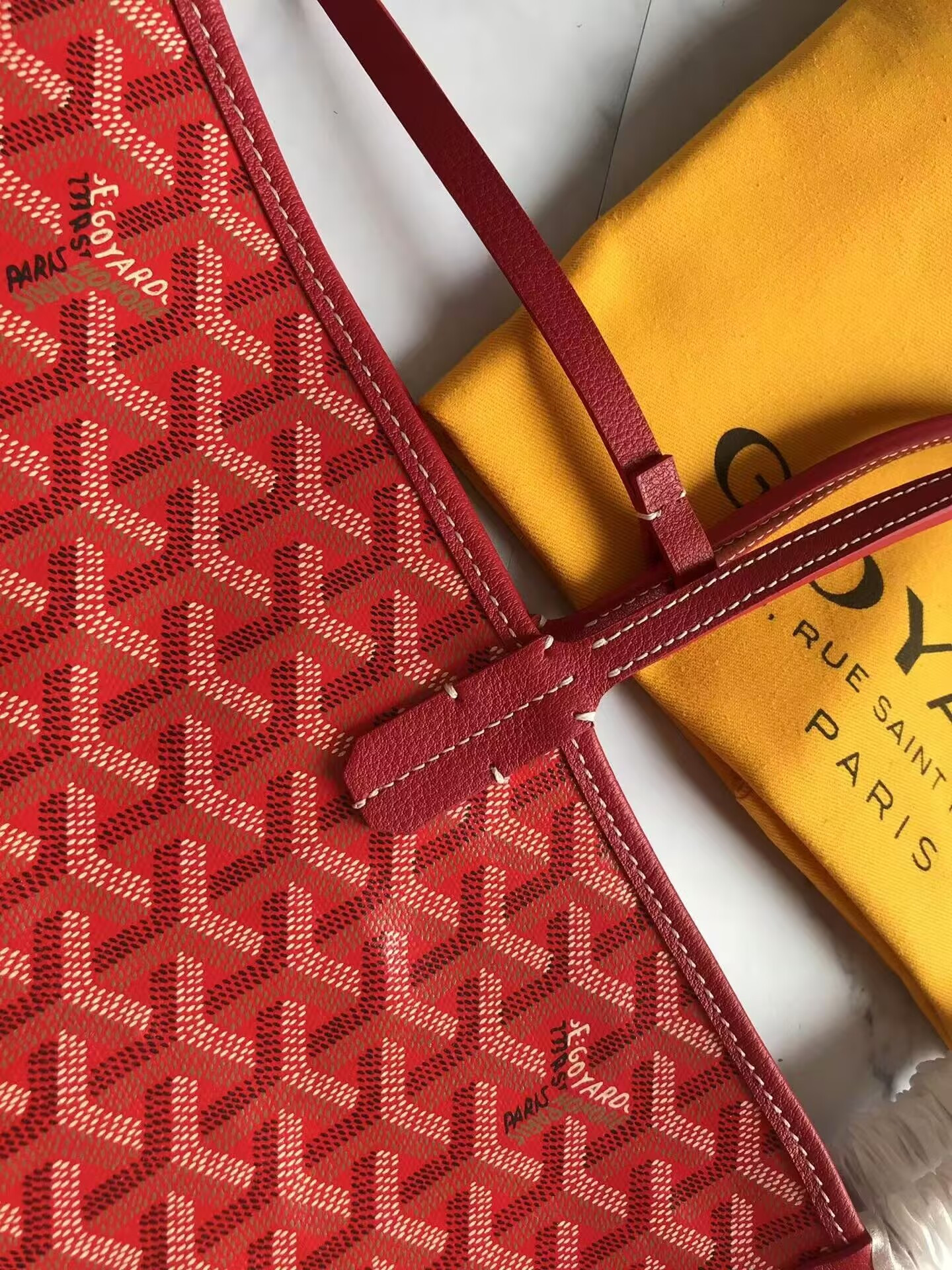 Go*ard small saint l0*is bag 28 cm x 15 cm x 34 cm