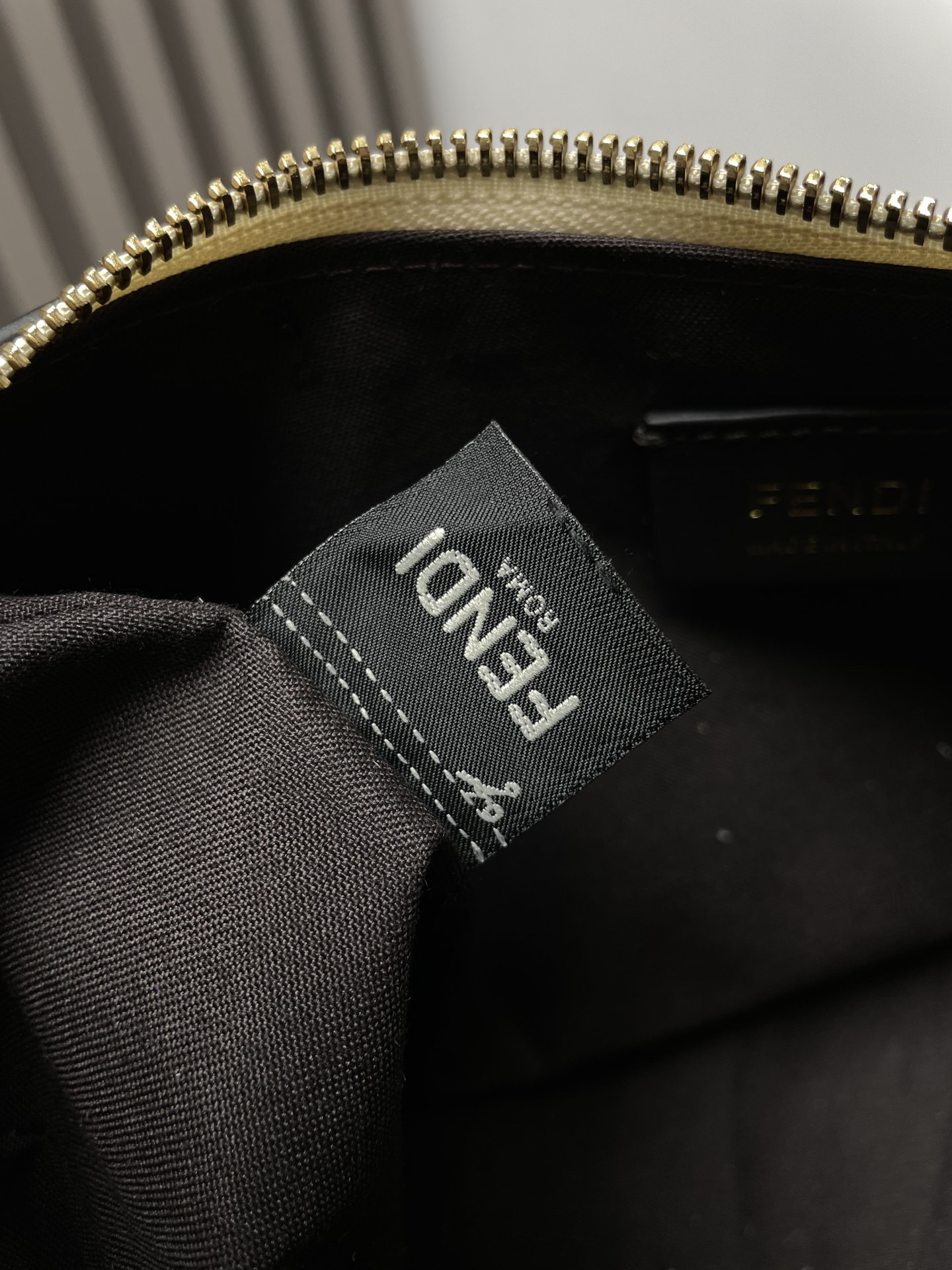 F**digraphy small 29x24x10cm