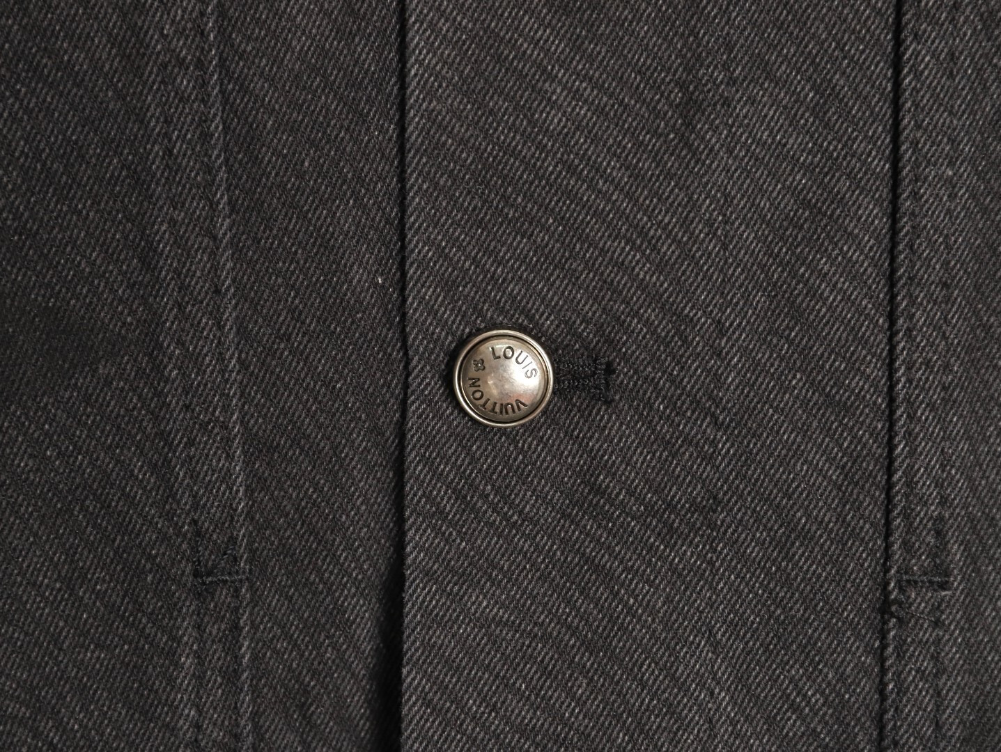 l0*is V*t0n denim jacket