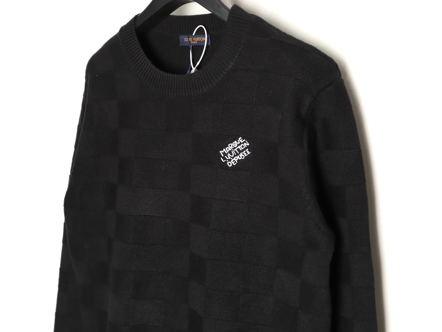 l0*is V*t0n lv 25ss knitting sweaters