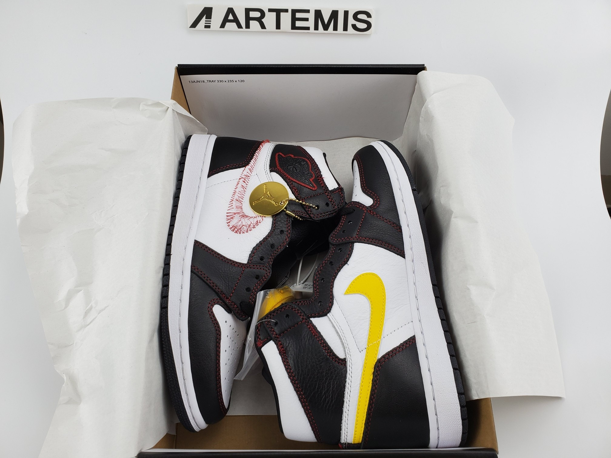 Air Jordan 1 Retro High OG Defiant
