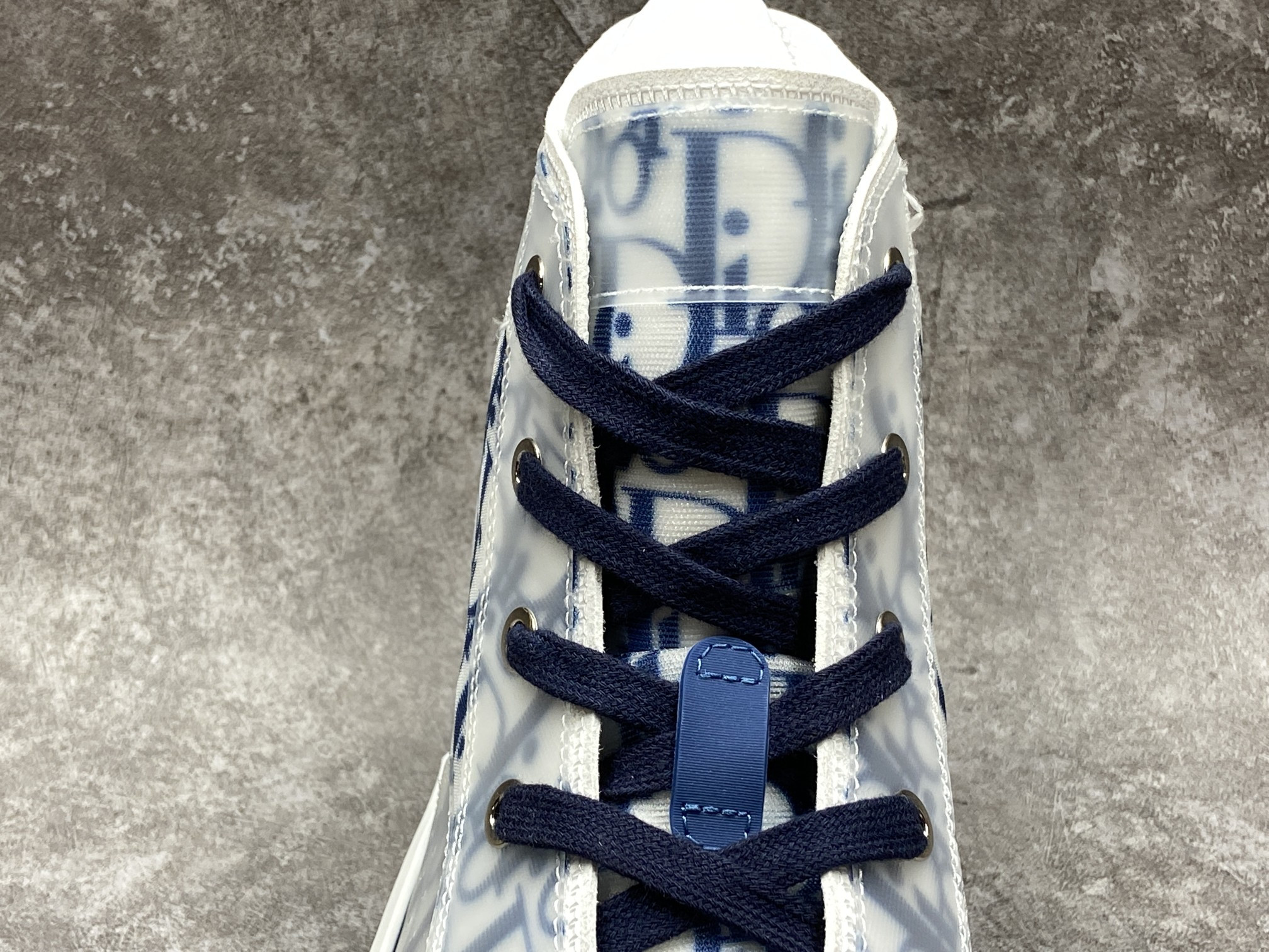 D*or b23 high top blue oblique