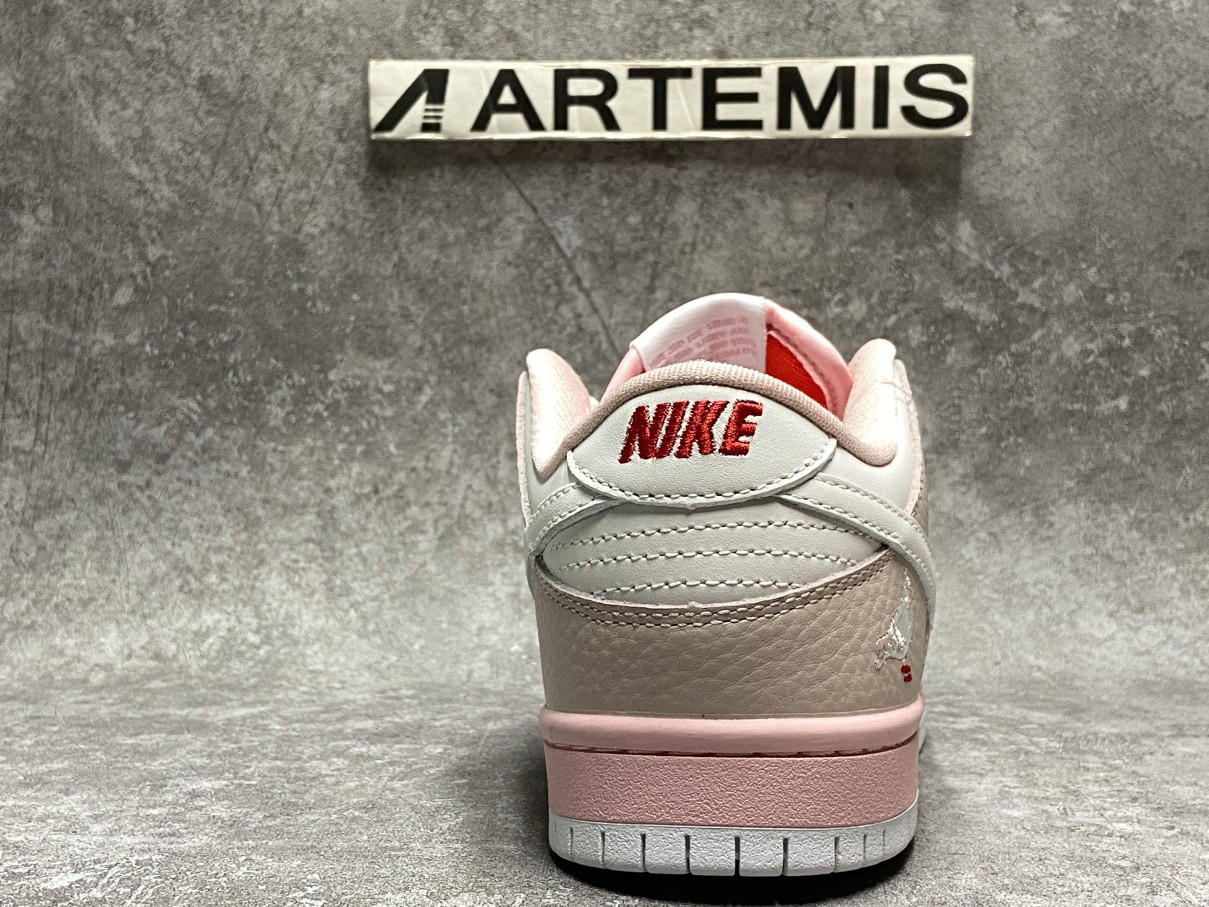 Nike SB Dunk Low Staple Pink Pigeon