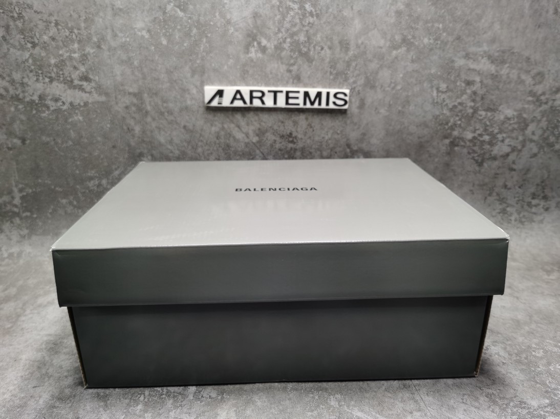 Balenciga Triple S Clear Sole Grey