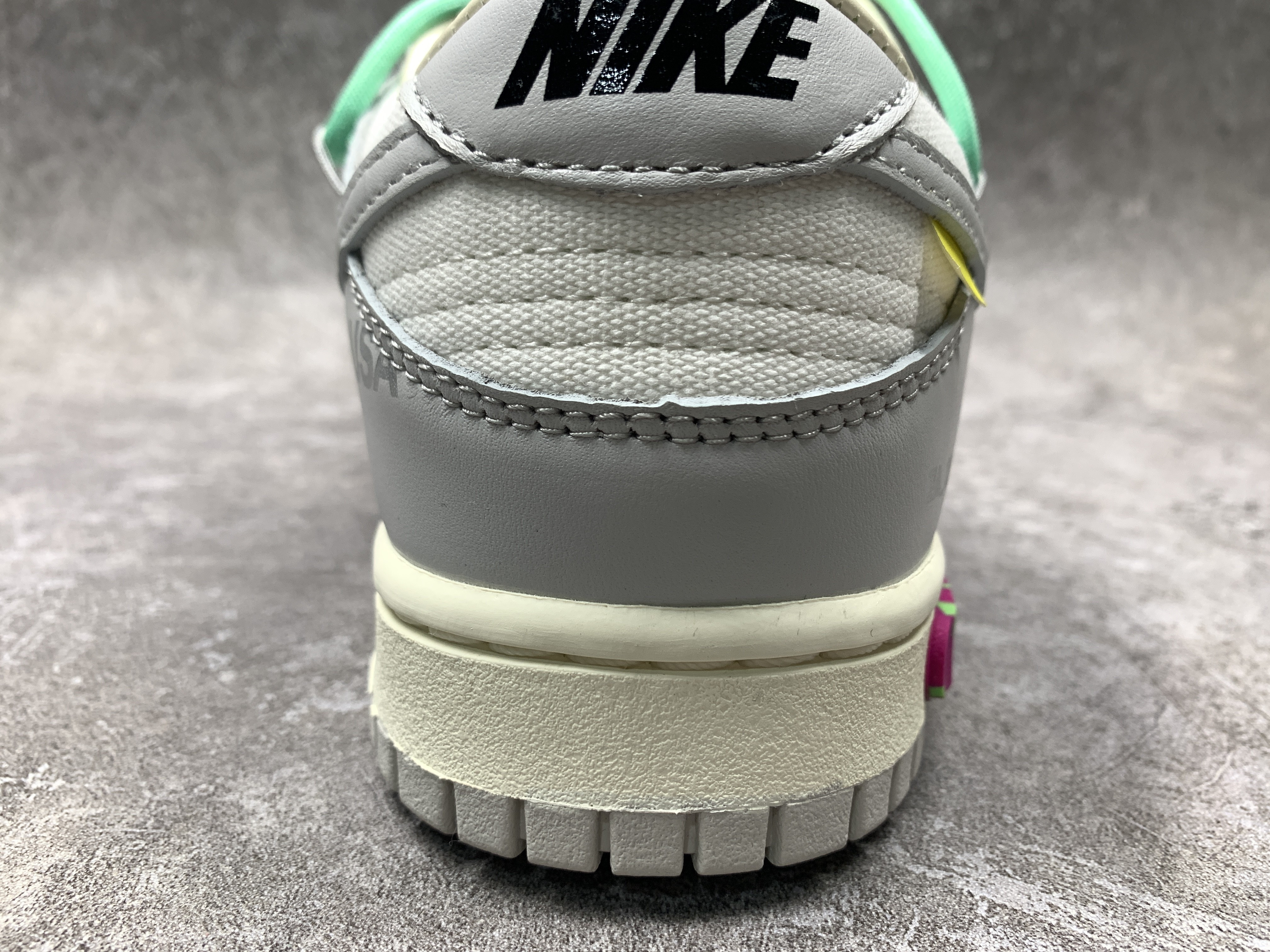 Nike Dunk Low x Off-White  