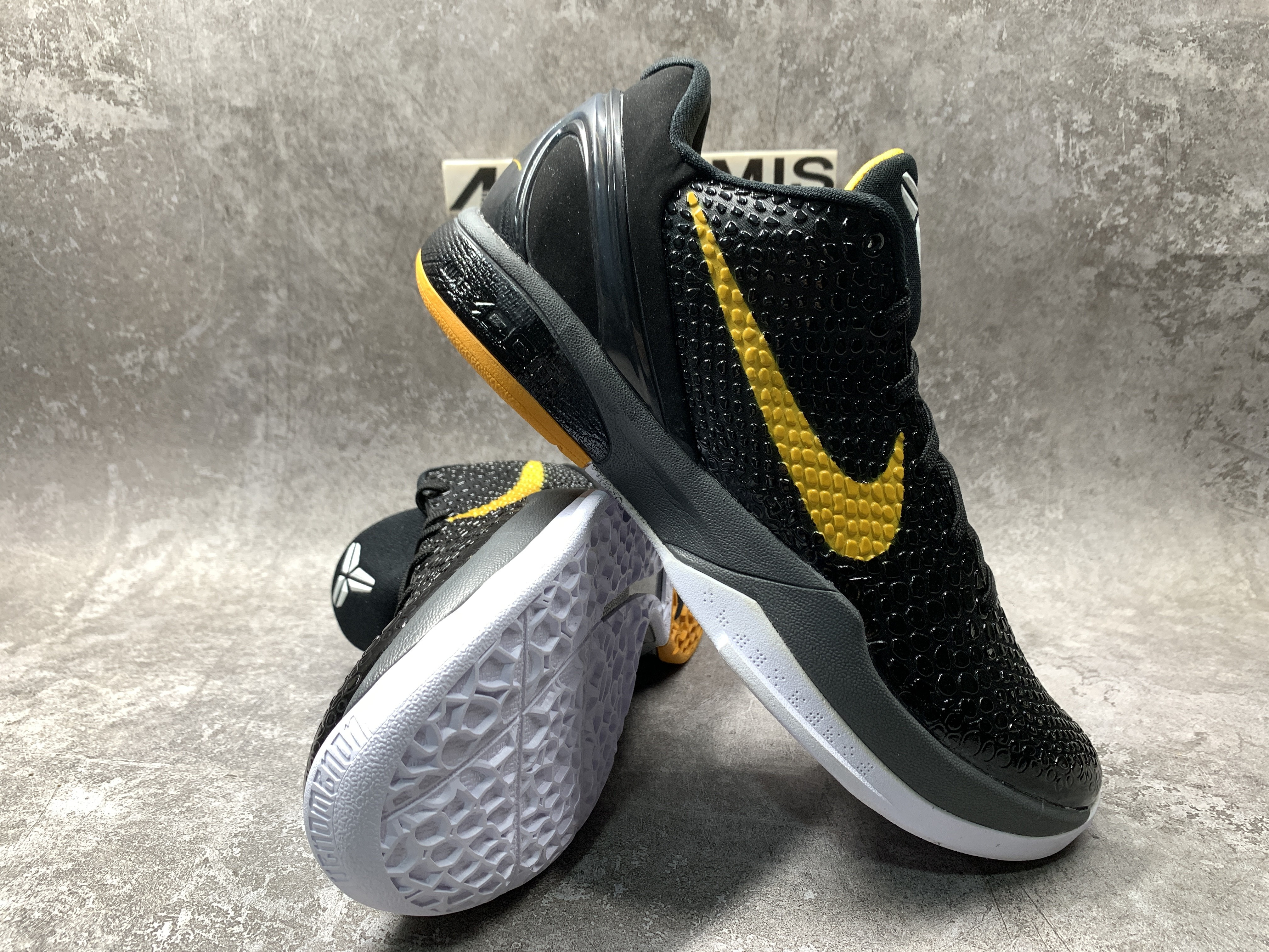 Nike Zoom Kobe 6 Black Del Sol