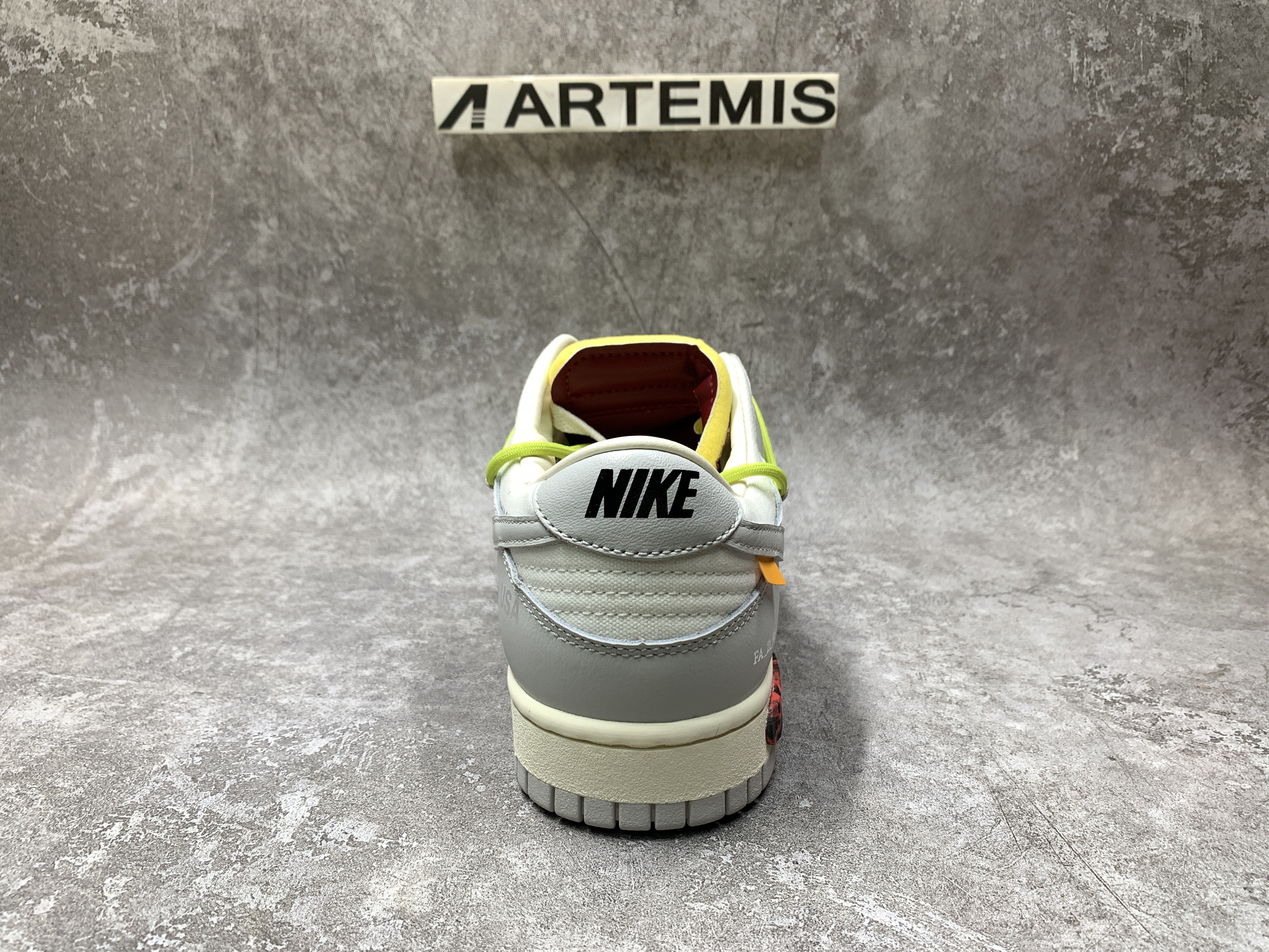 Nike Dunk Low x Off-White 08 of 50