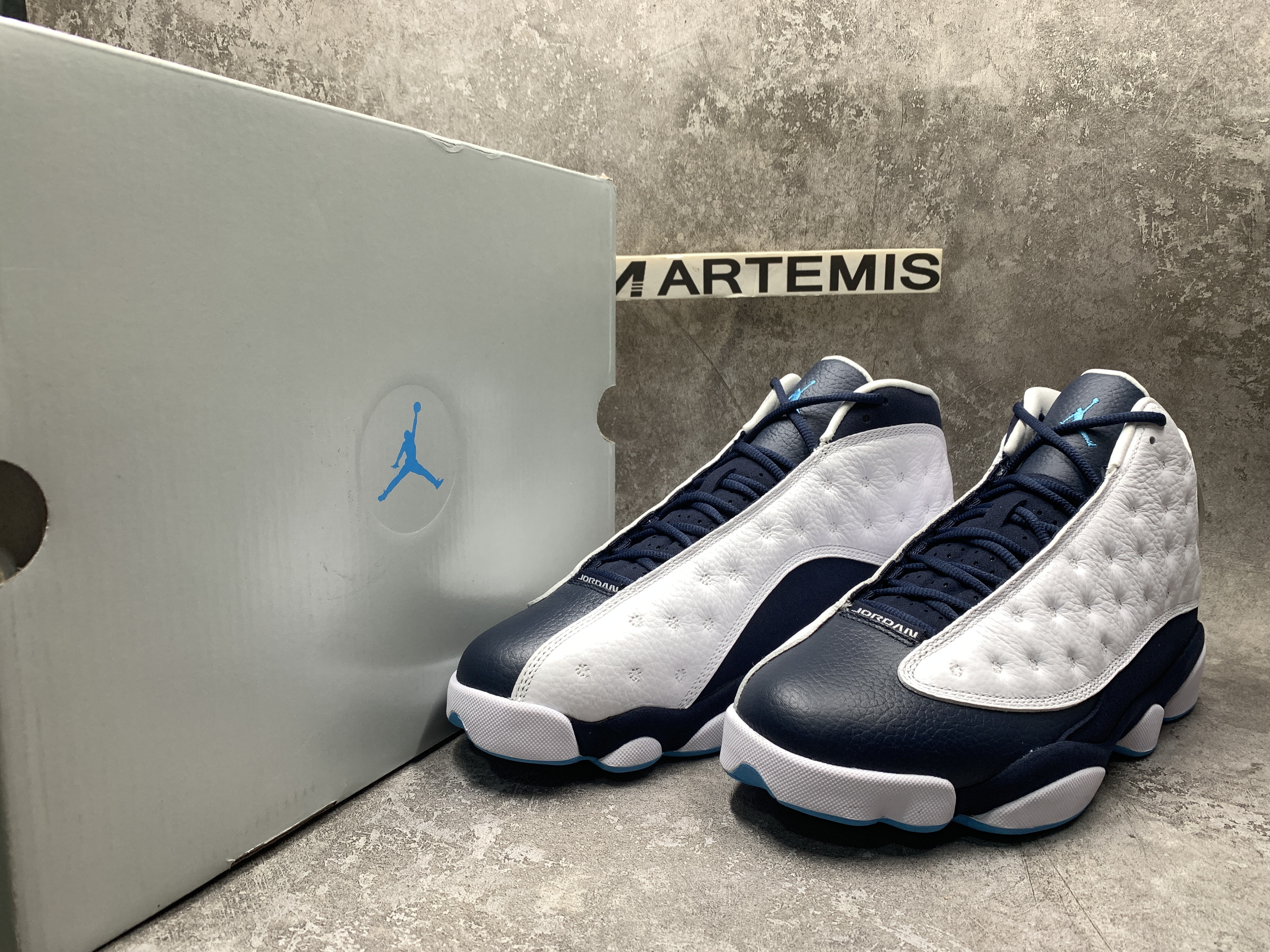 Jordan 13 Retro Obsidian Powder Blue White