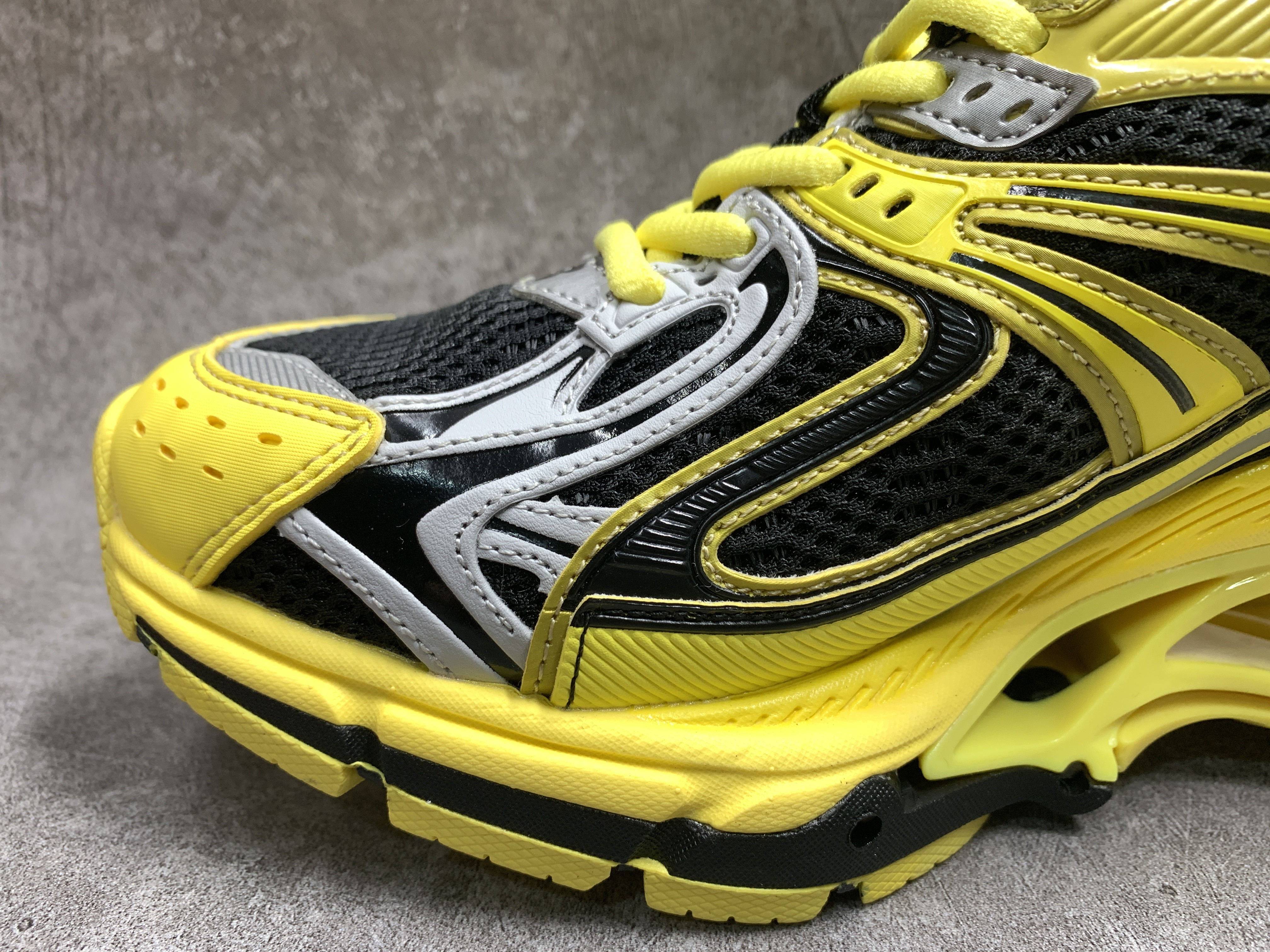 Balenciga X-Pander Yellow