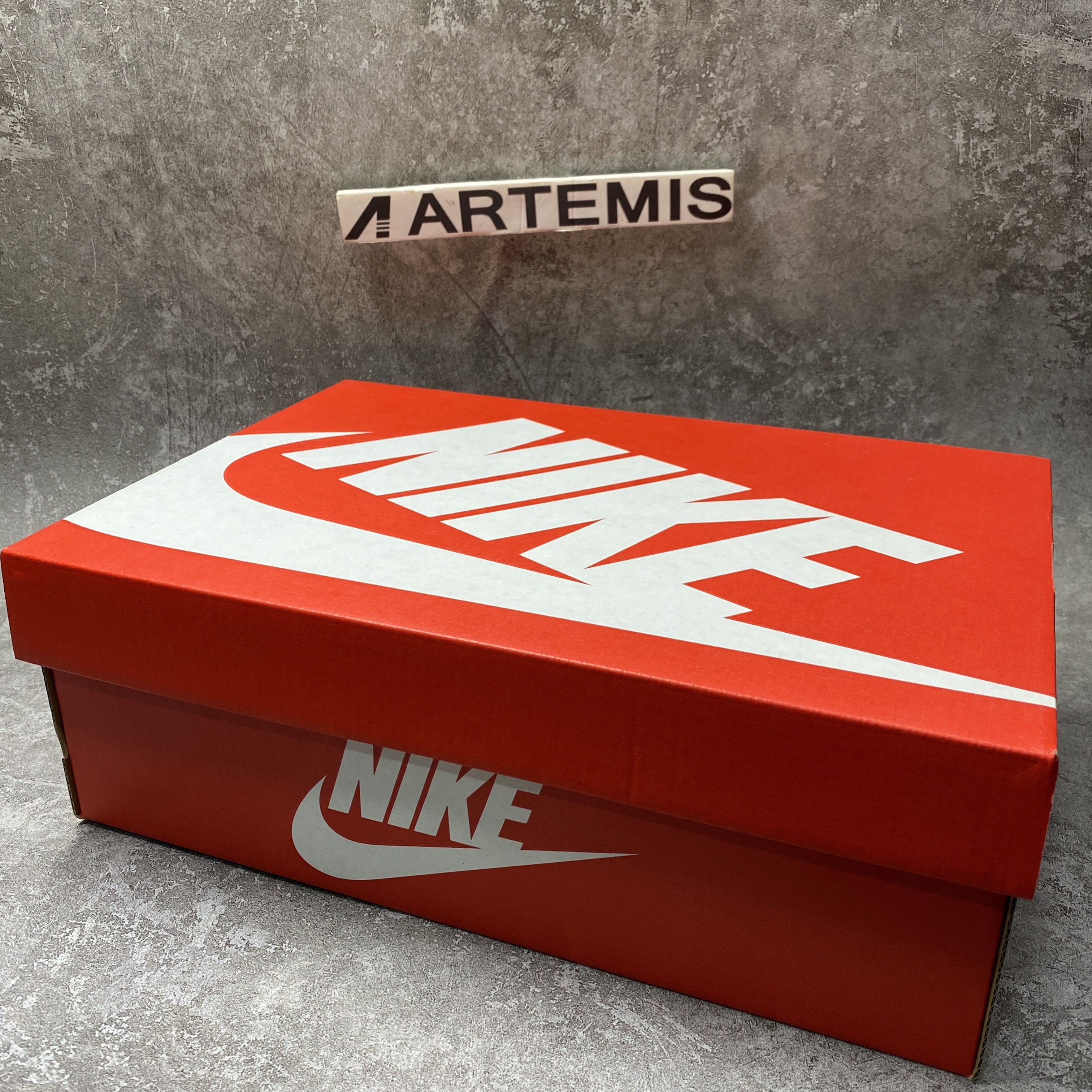 Nike Dunk Low EMB NBA 75th Anniversary Knicks