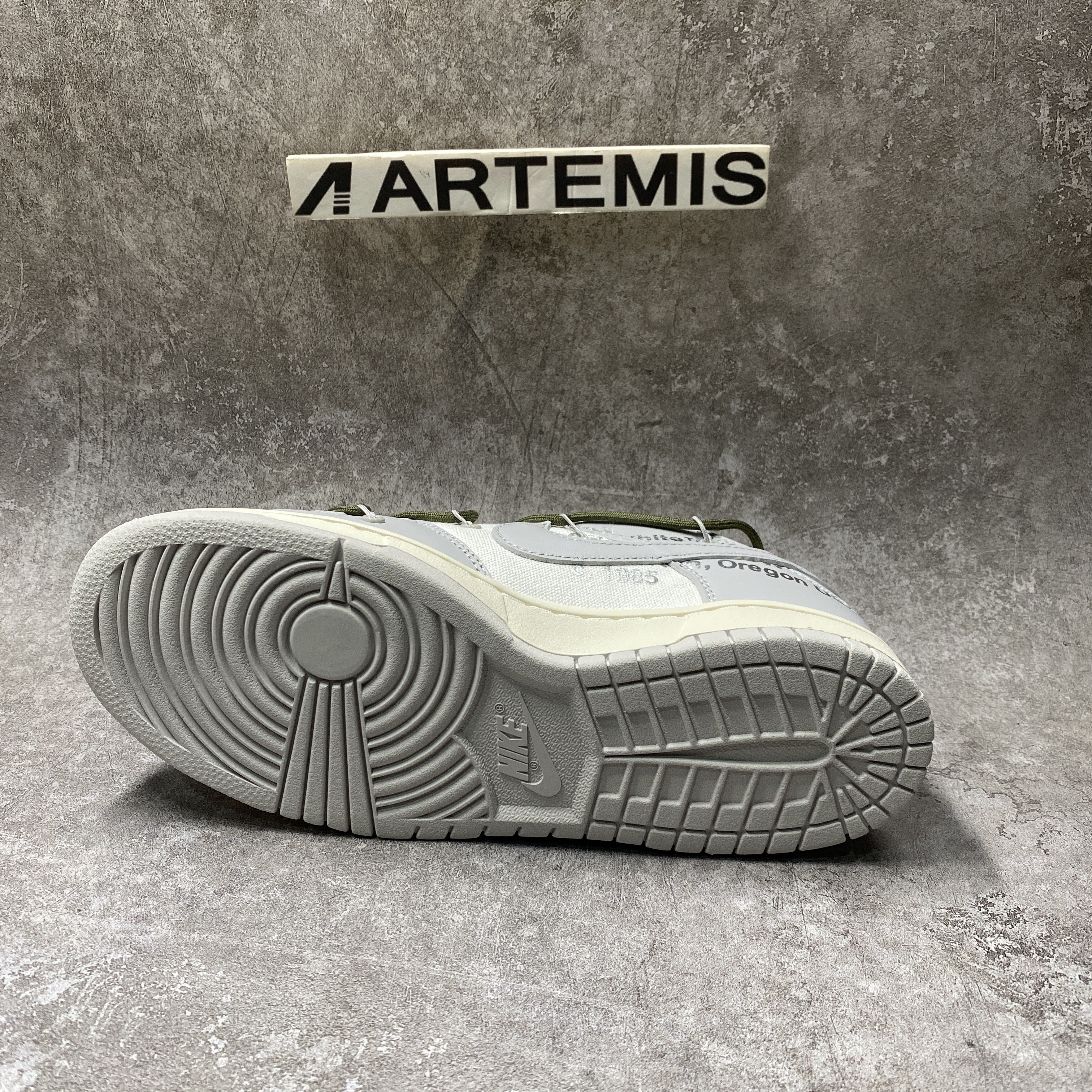 Nike Dunk Low Off-White Lot 22