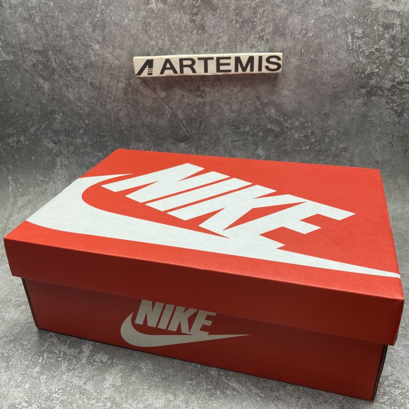 Nike Dunk Low Chicago Split