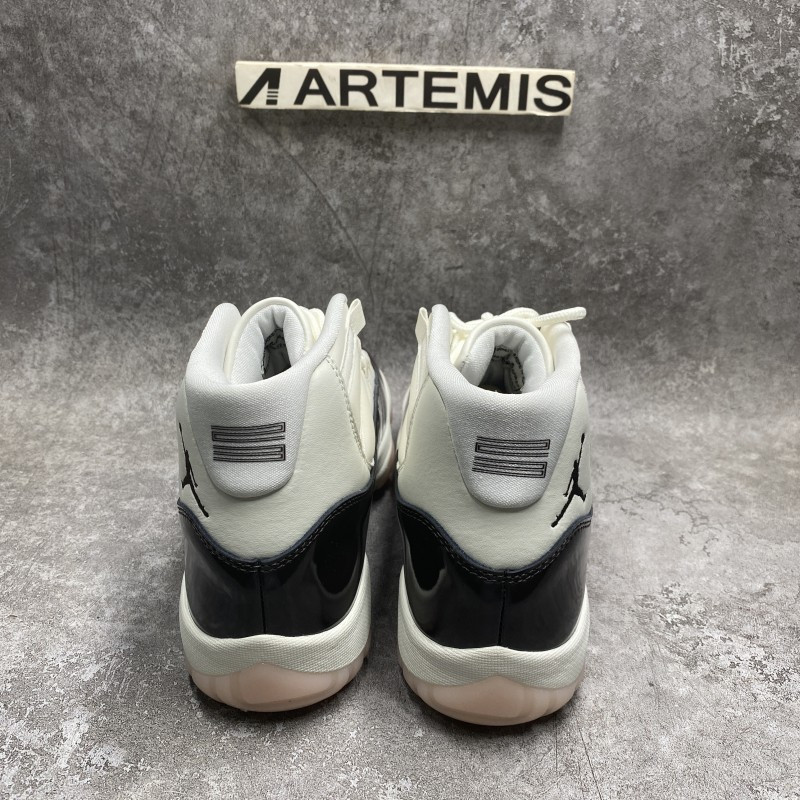 Air Jordan 11 Retro Neapolitan