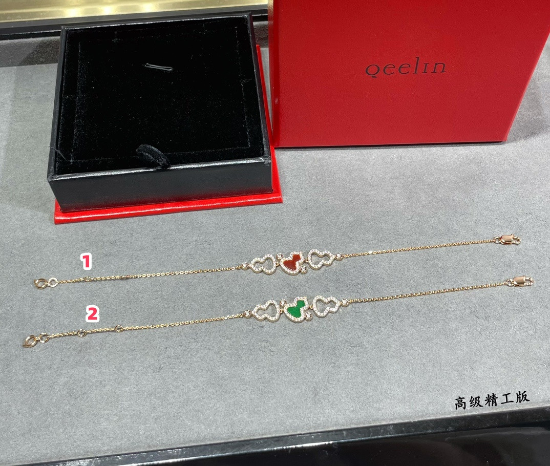 Qeelin Triple Gourd Bracelet