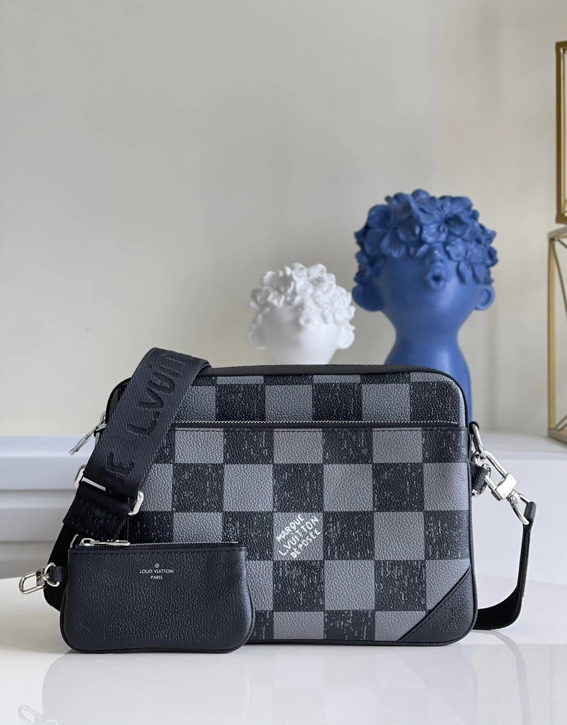LV TRIO MESSENGER N80401