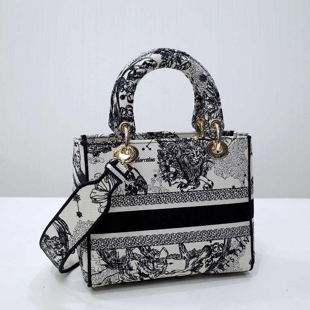 medium D*or lady d-lite bag  24 x 20 x 11 cm