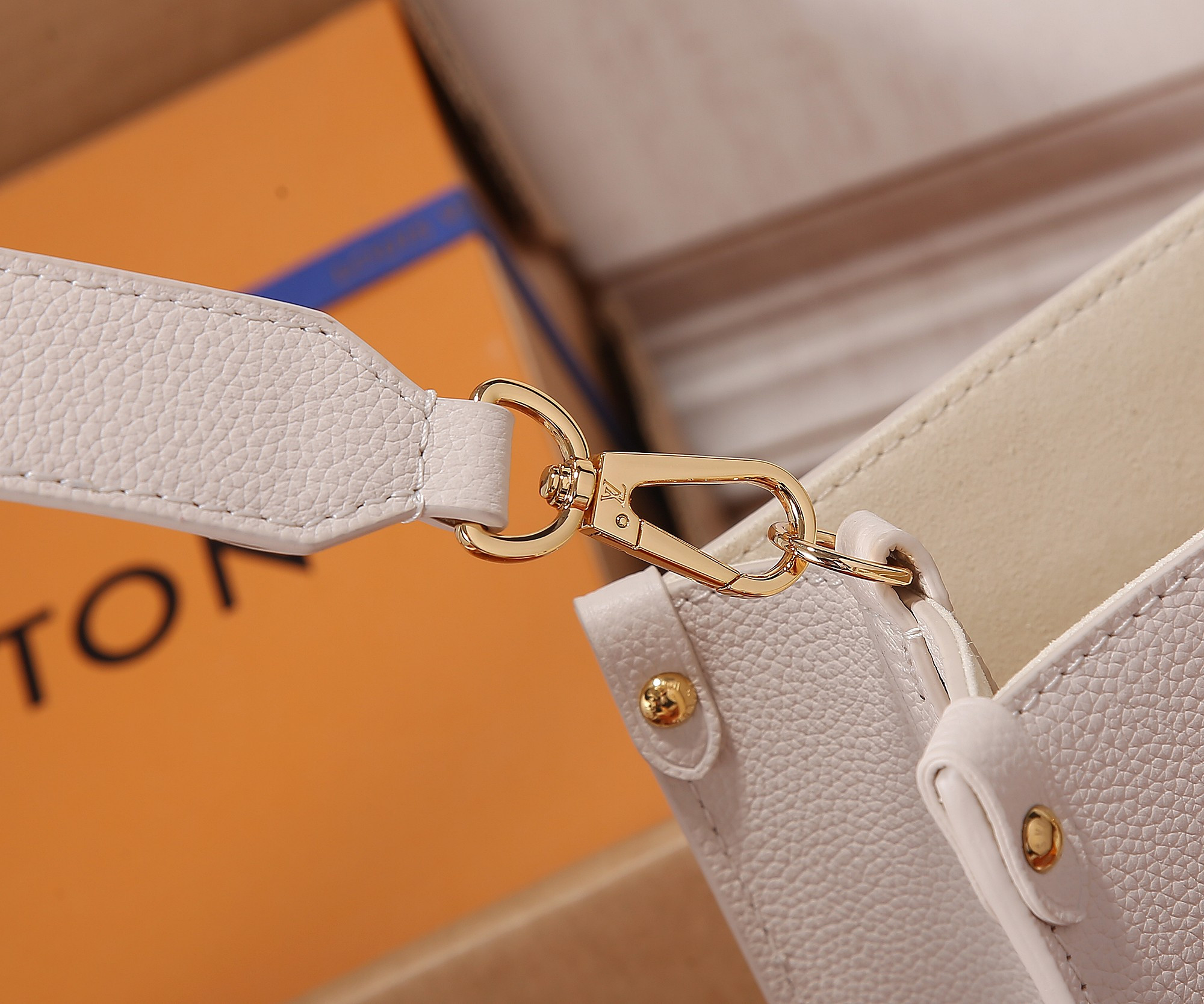 LV M23637 Lock & Go 9.6 x 7.5 x 4.1 inches