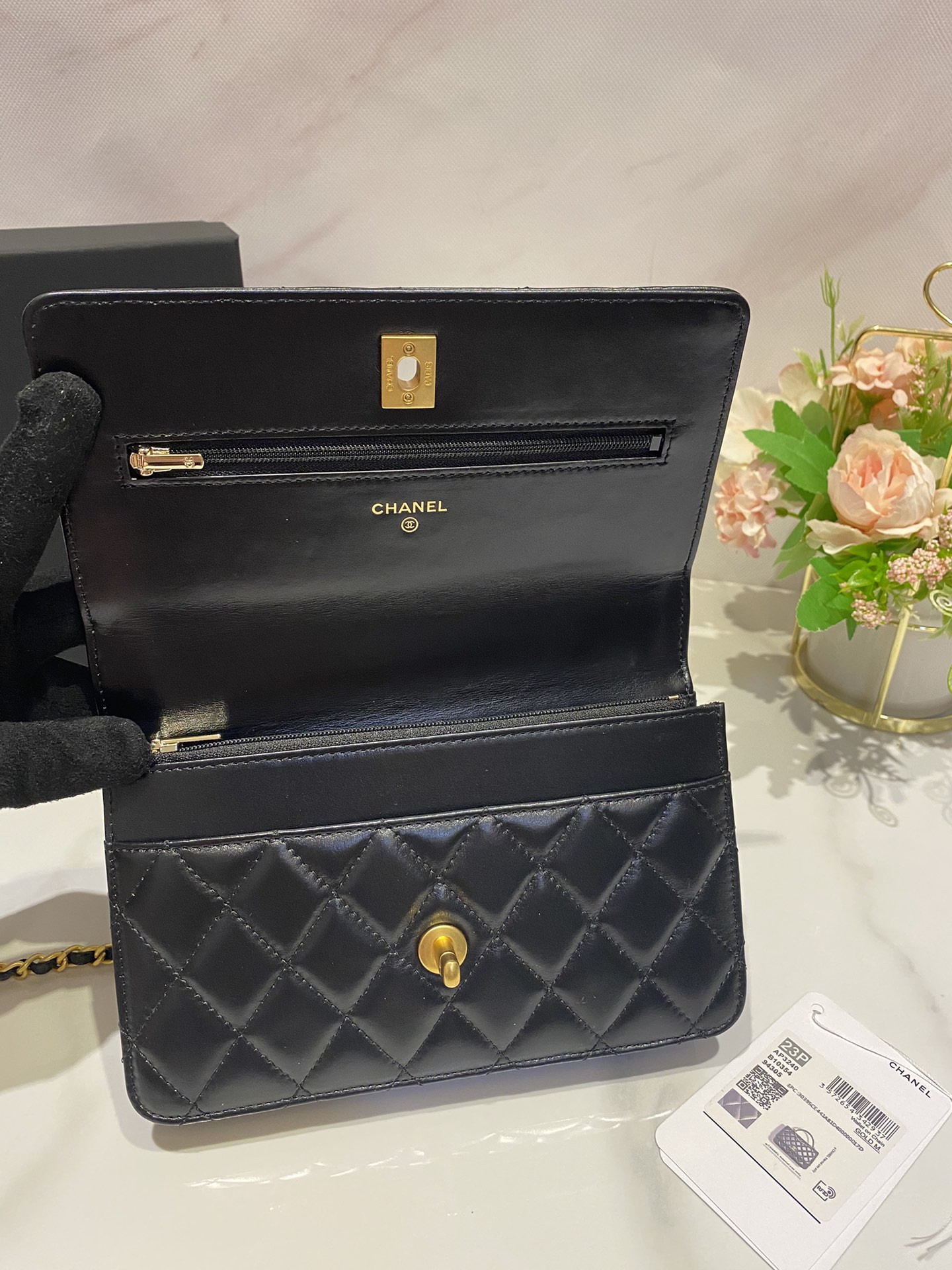 Ch*el classic wallet on chain rhinestone handle black 4.8 × 7.5 × 1.4 in