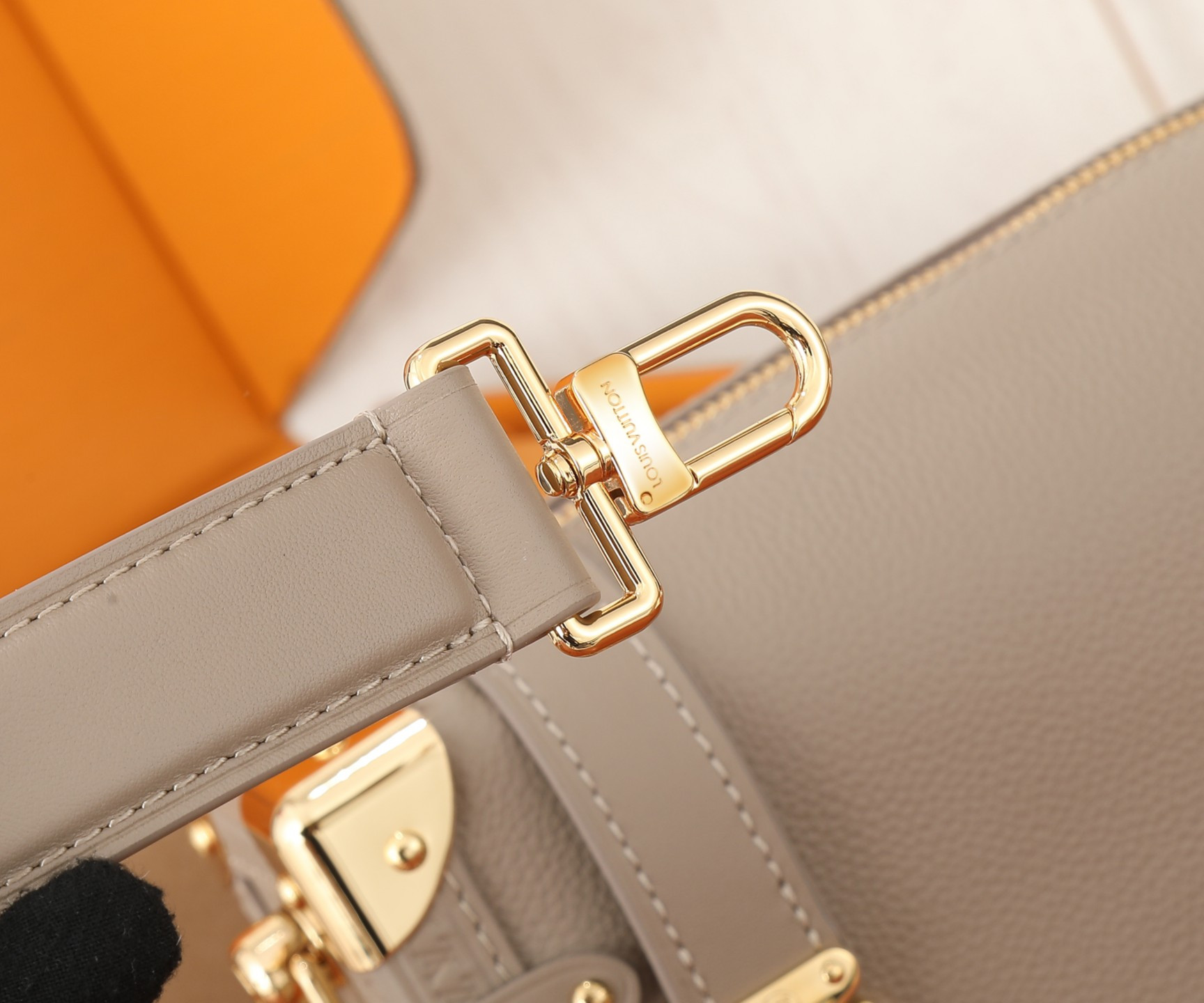 LV Side Trunk MM M25172  8.3 x 5.5 x 2.4 inches