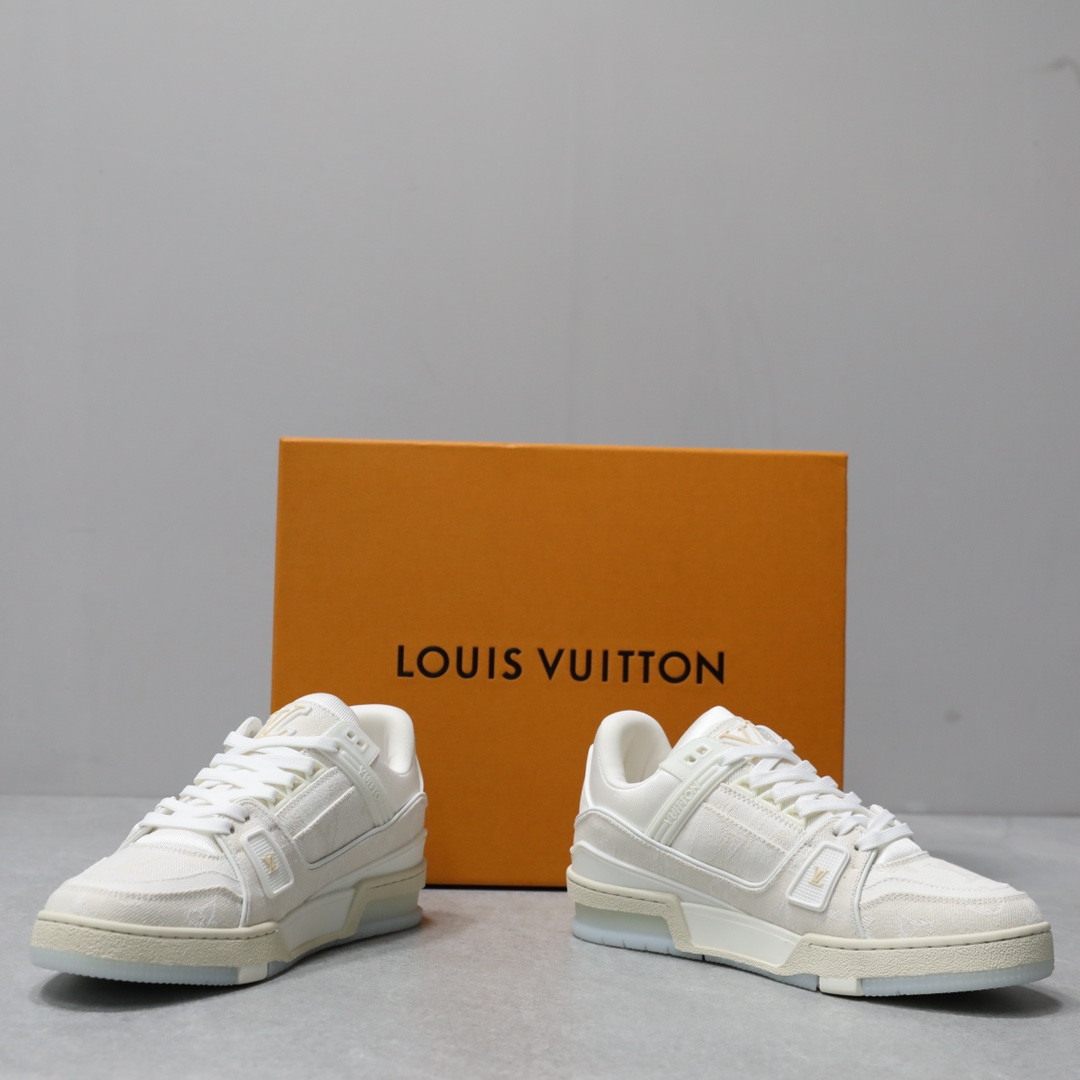 UA LV Trainer Sneaker