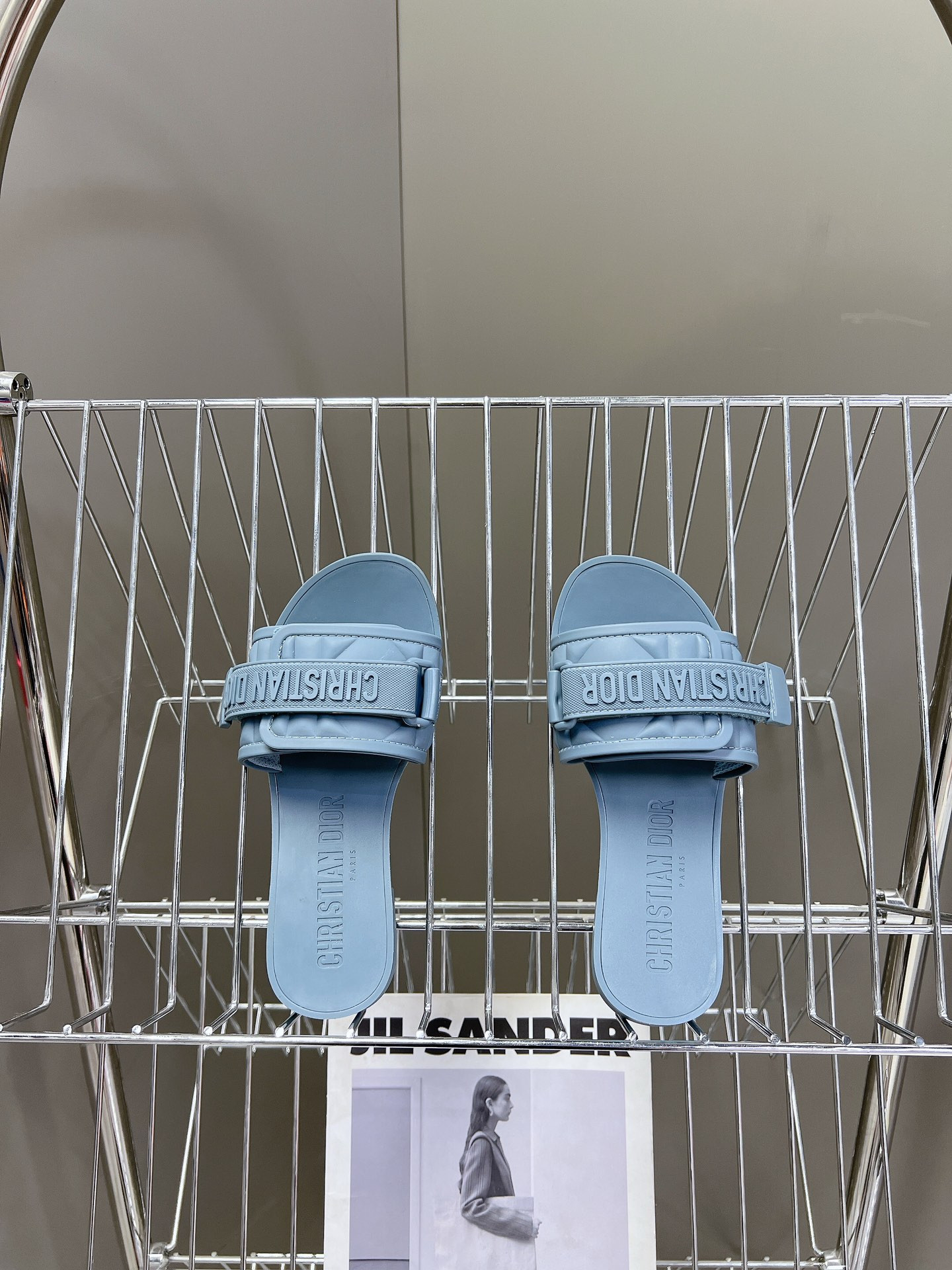 UA Dio(r)evolution Slide