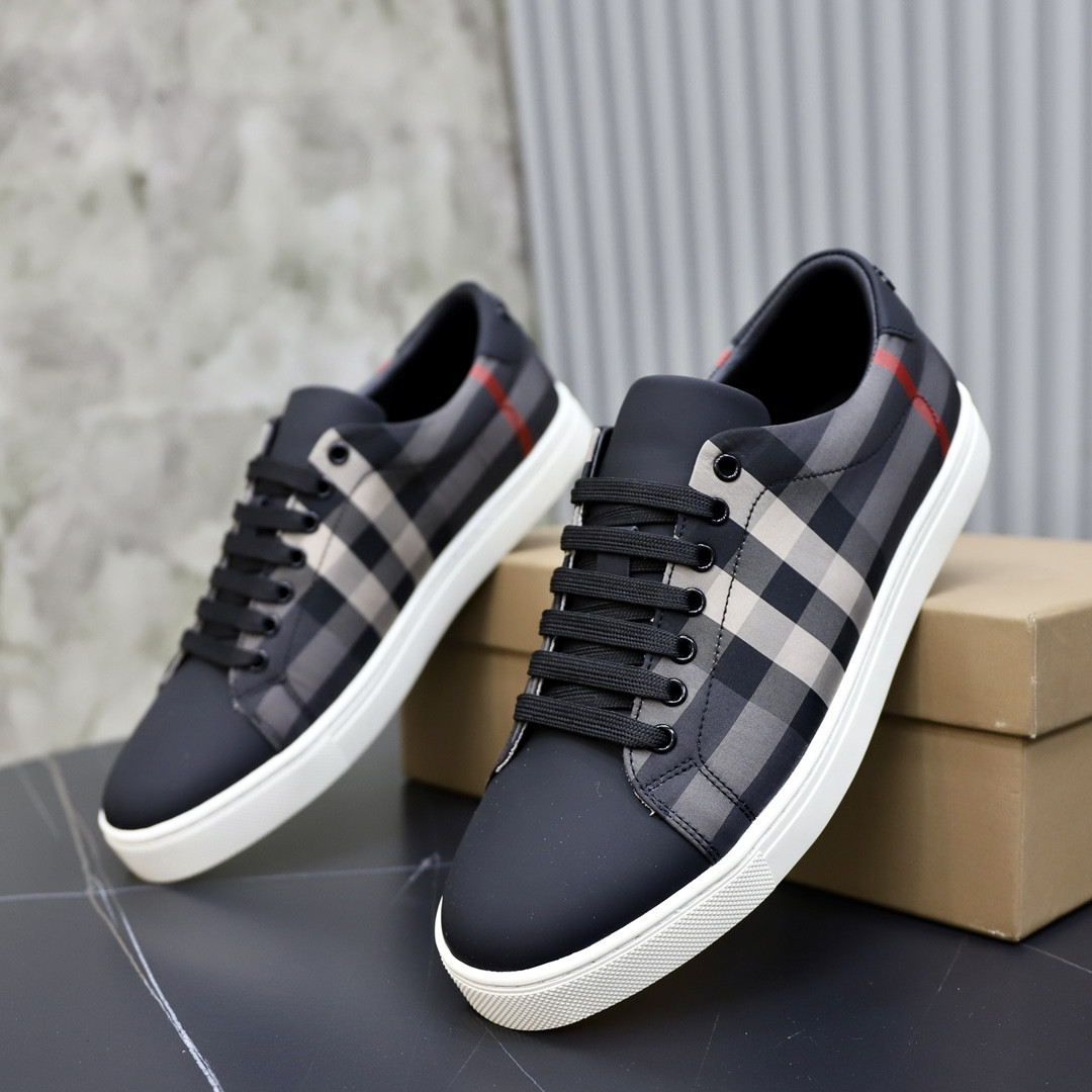 ua B**rry check sneakers