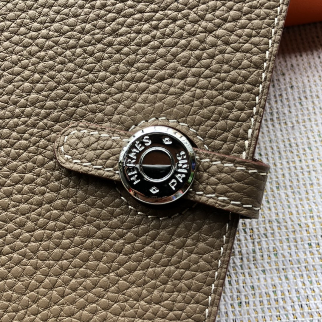 H**me5 dogon duo wallet