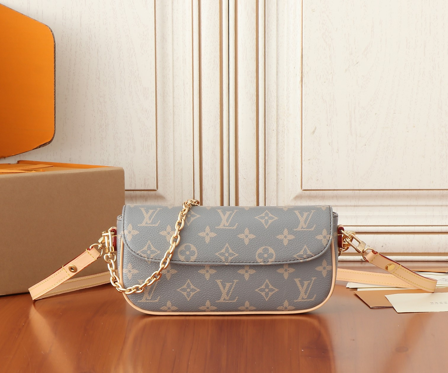 LV Wallet On Chain Ivy M12583 23.5x12x4.3CM