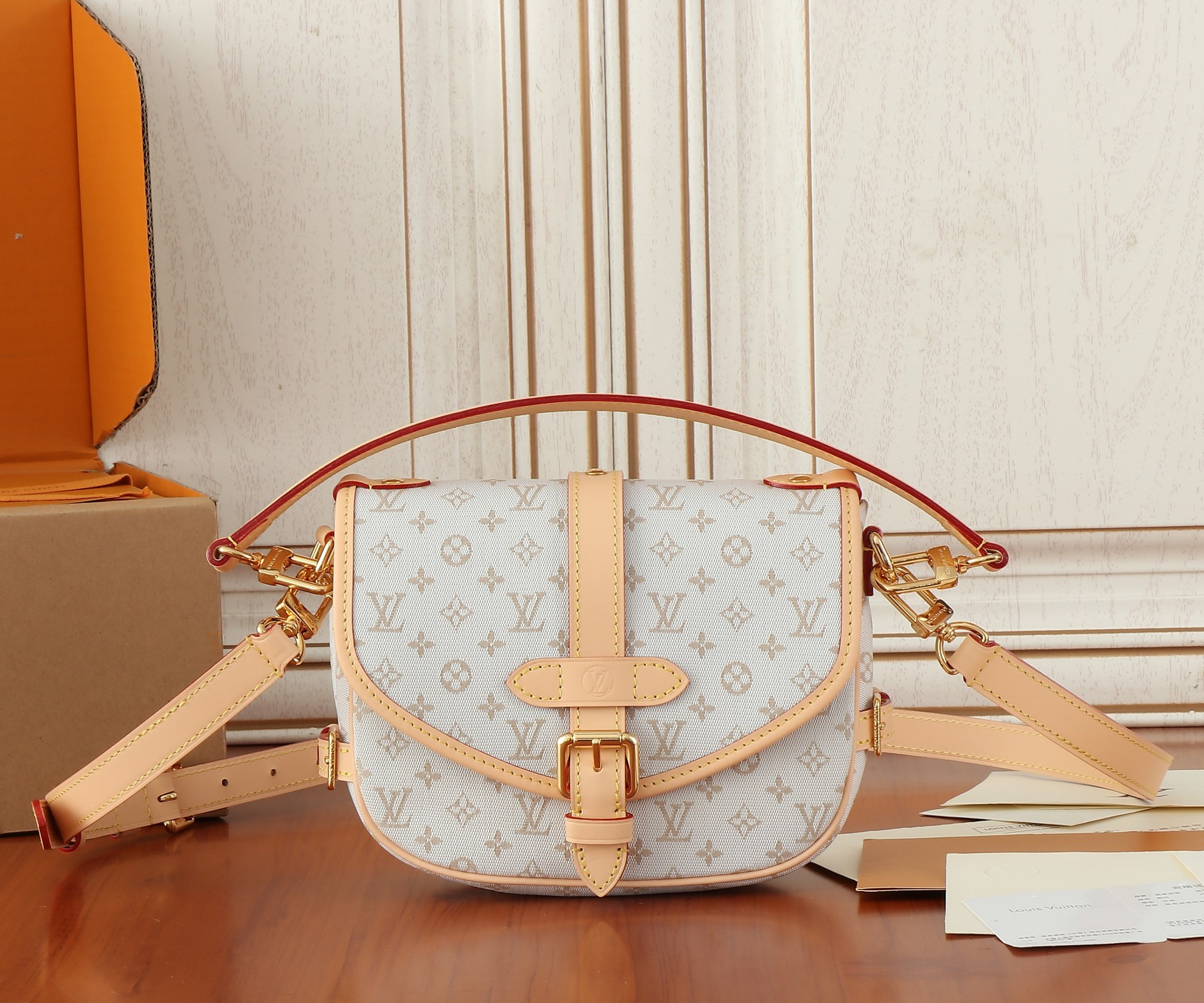 LV Saumur BB M12327 20x16x7.5CM