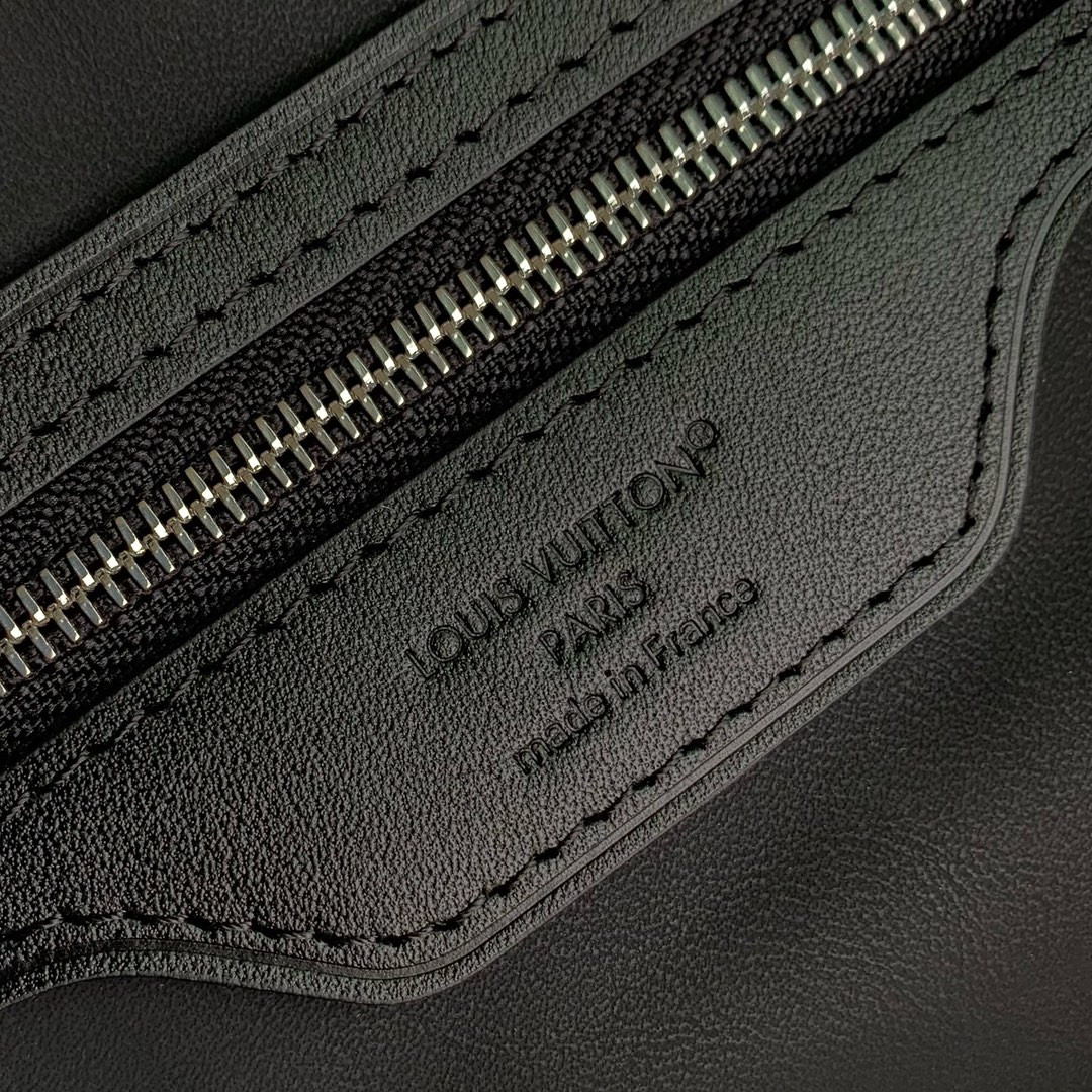 LV Speedy Soft 30 Dark M12243  21 x 17 x 30 cm