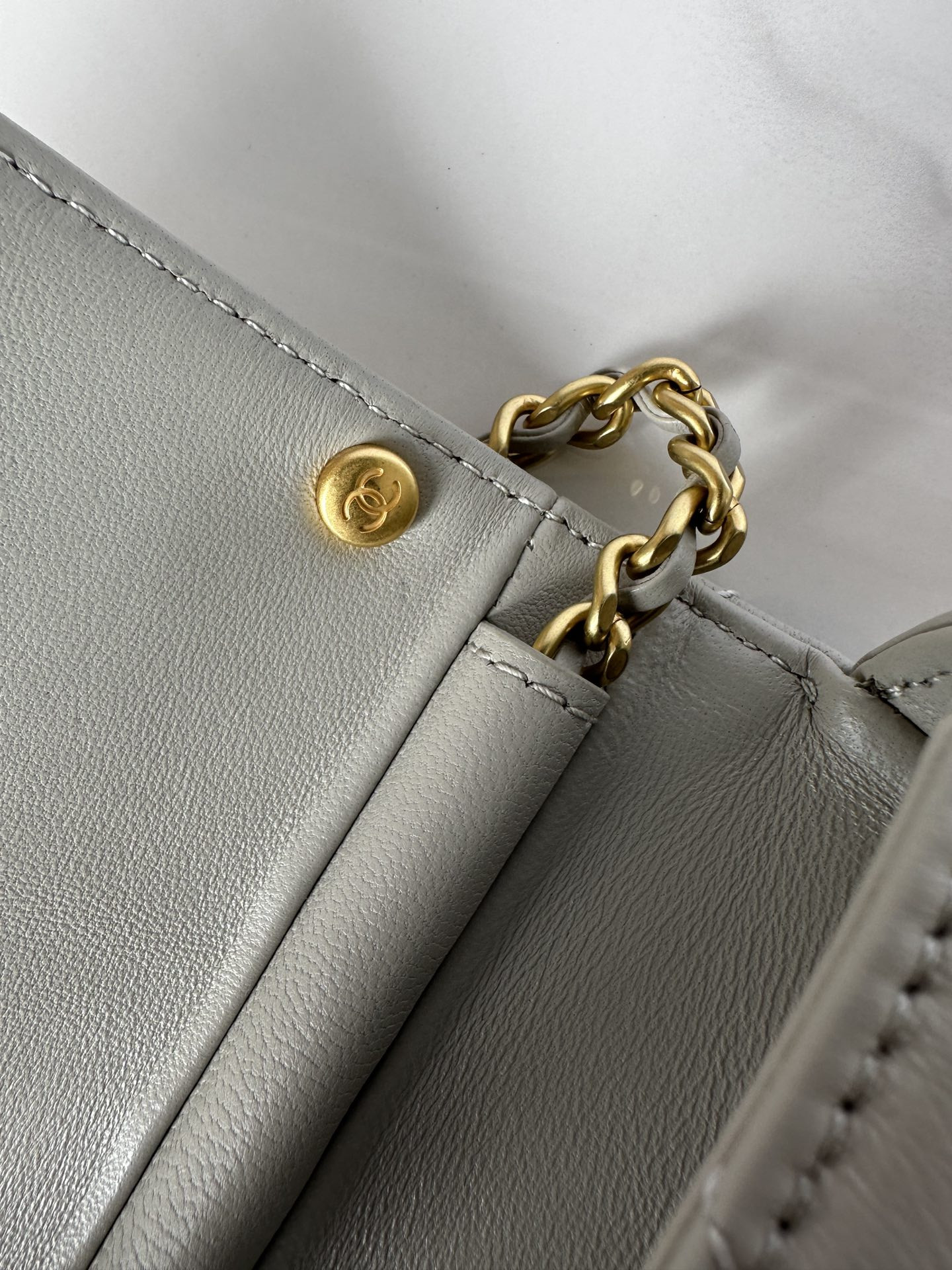 Ch*el flap bag 23x15x9cm