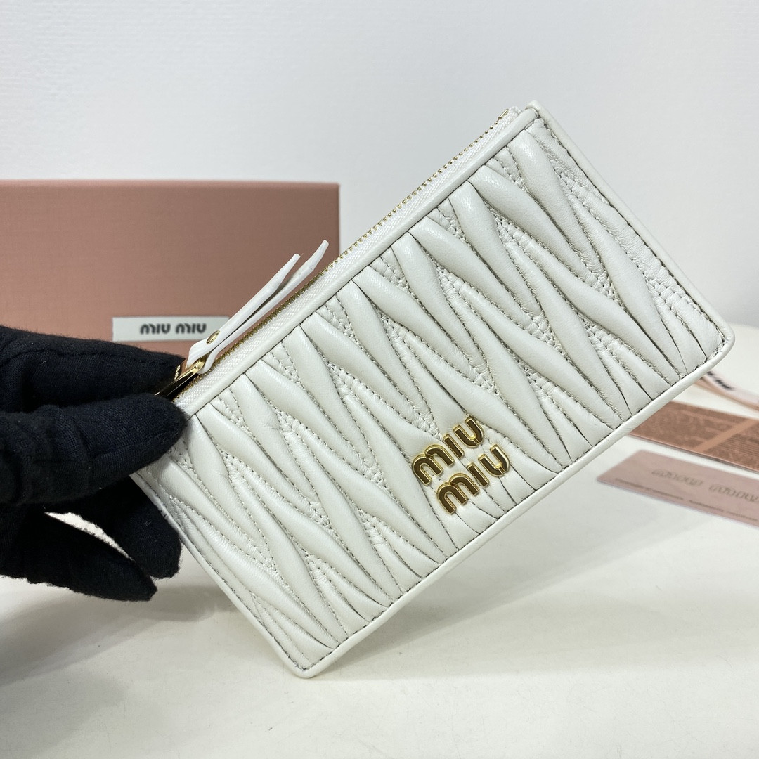 Miu Miu Matelassé nappa leather card holder 8X15cm