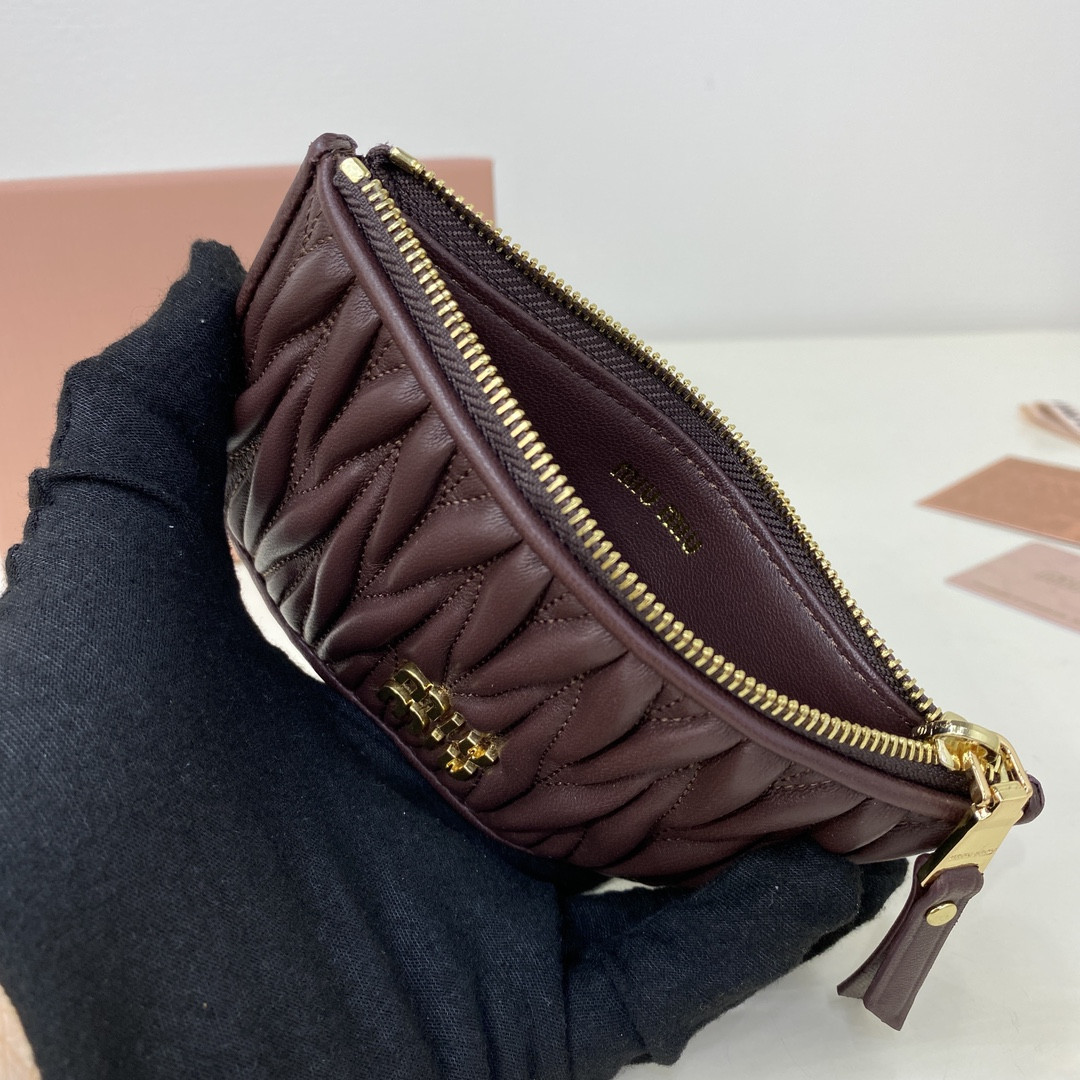 Miu Miu Matelassé nappa leather card holder 8X15cm