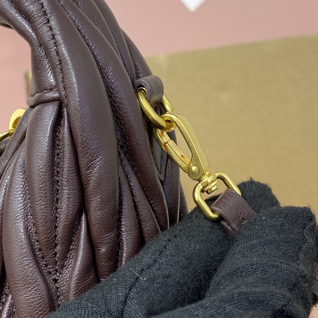 Miu Miu Wander matelassé nappa leather hobo bag 17x20x6cm