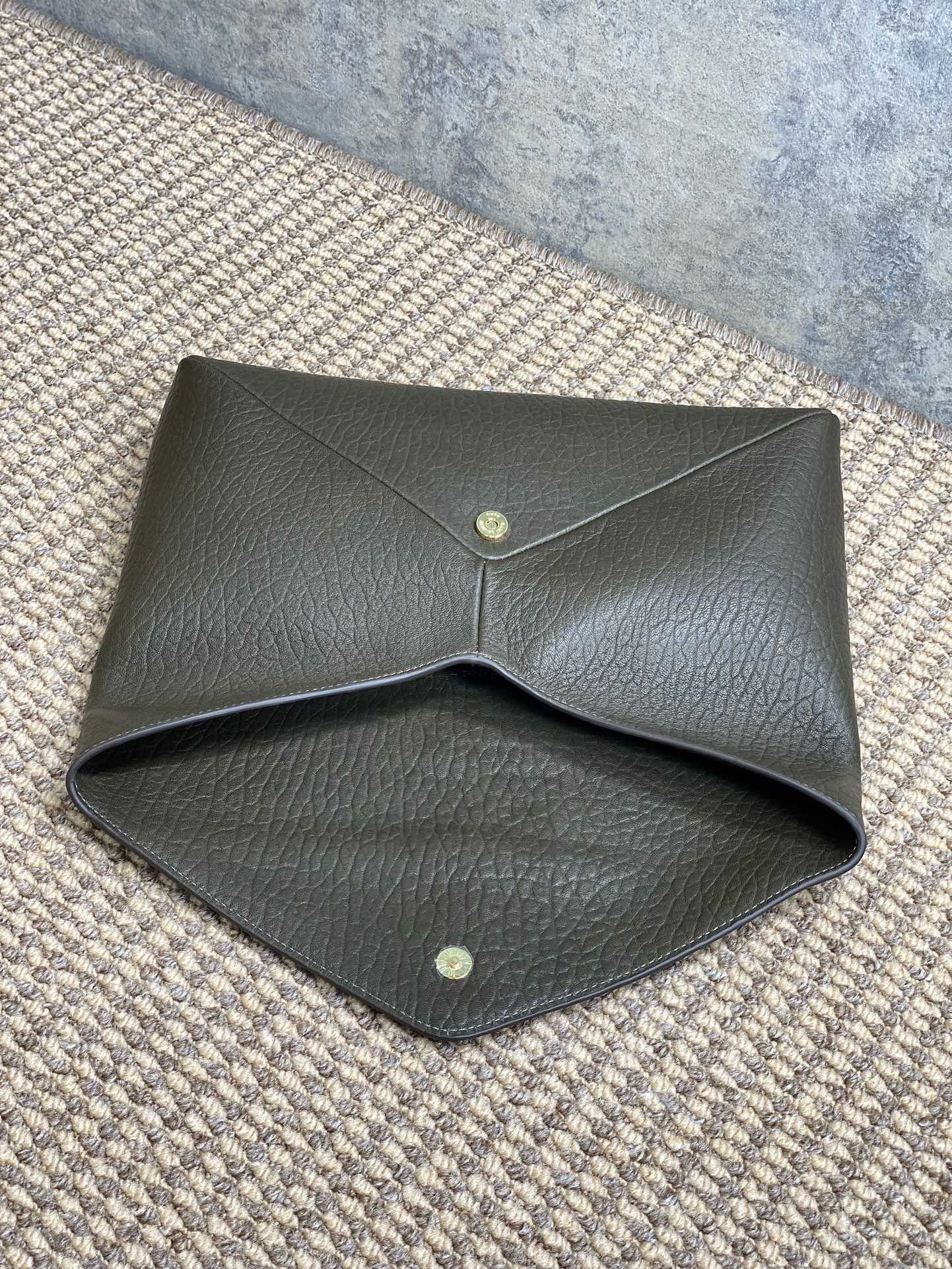 Y*L cassandre large envelope pouch in lambskin 29.5x18x4.5cm