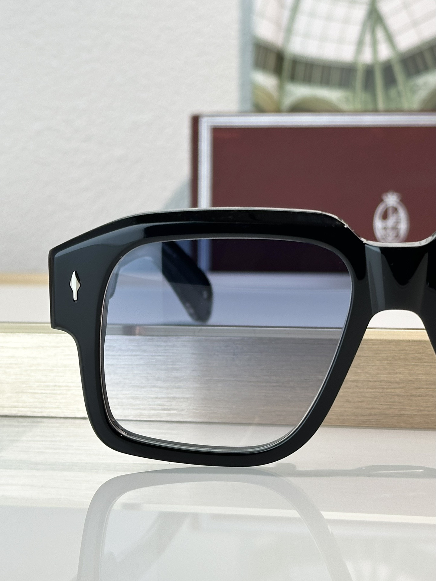 jmm glasses donato Va1e*ntin0 rossi